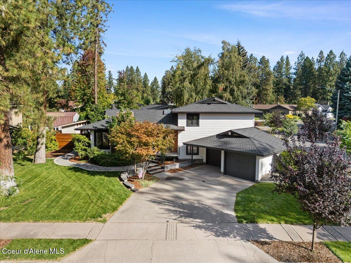 2201 W Canyon Dr — photo
