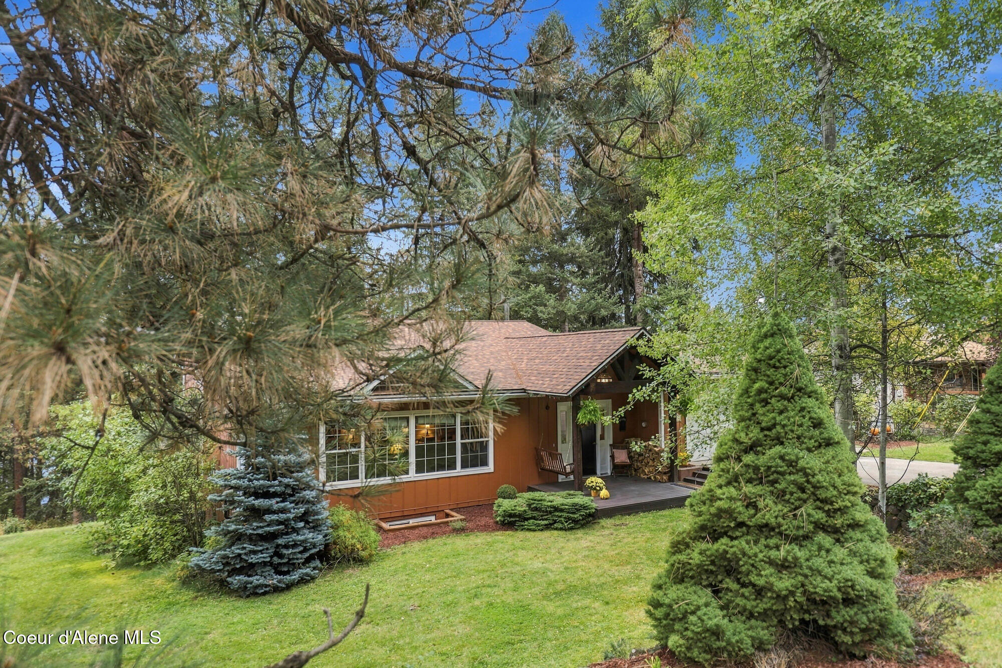 741 S Fairmont Loop — photo