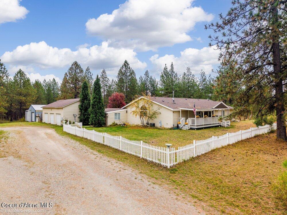 32584 N Sheep Springs Rd — photo