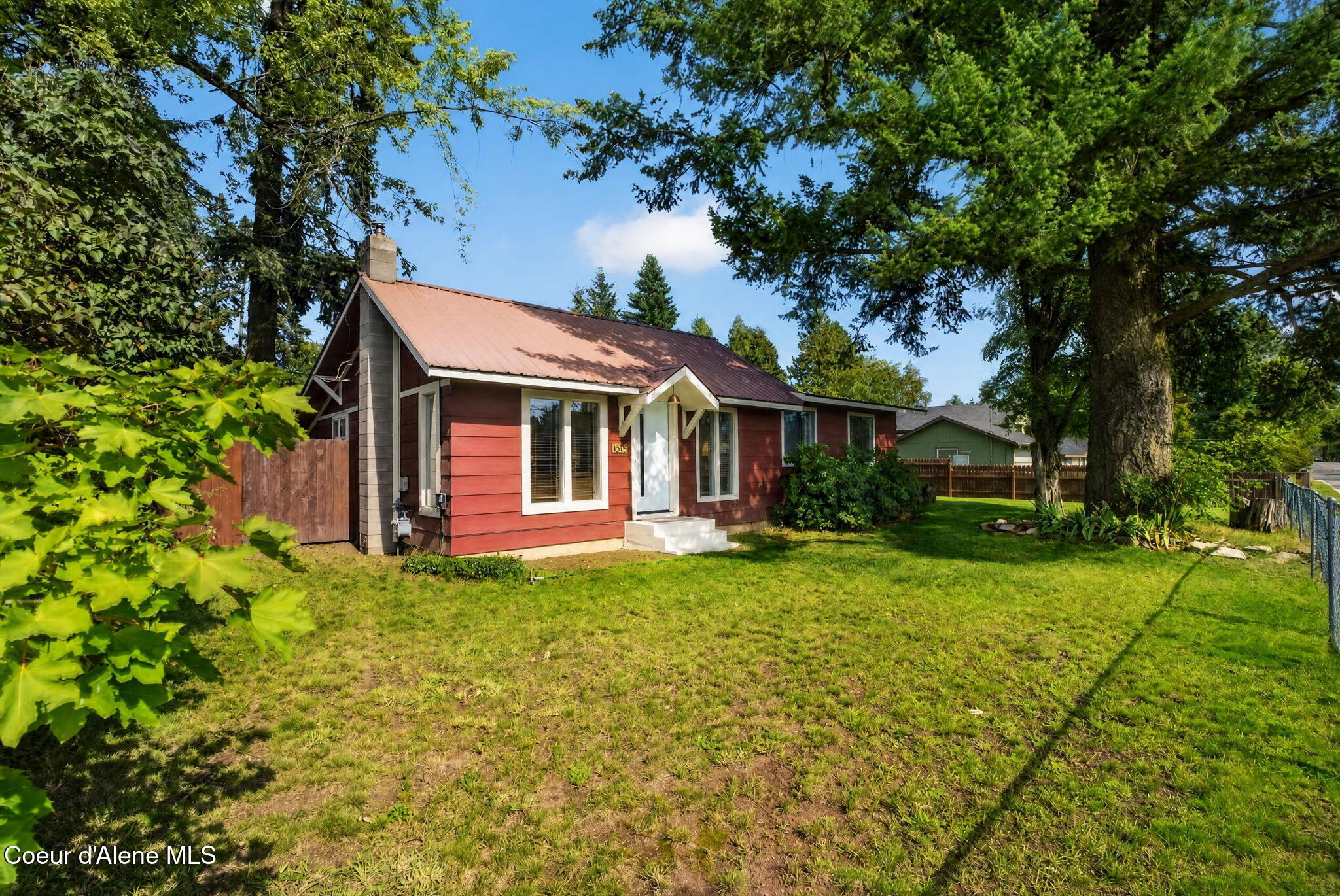 615 E Miles Ave — photo