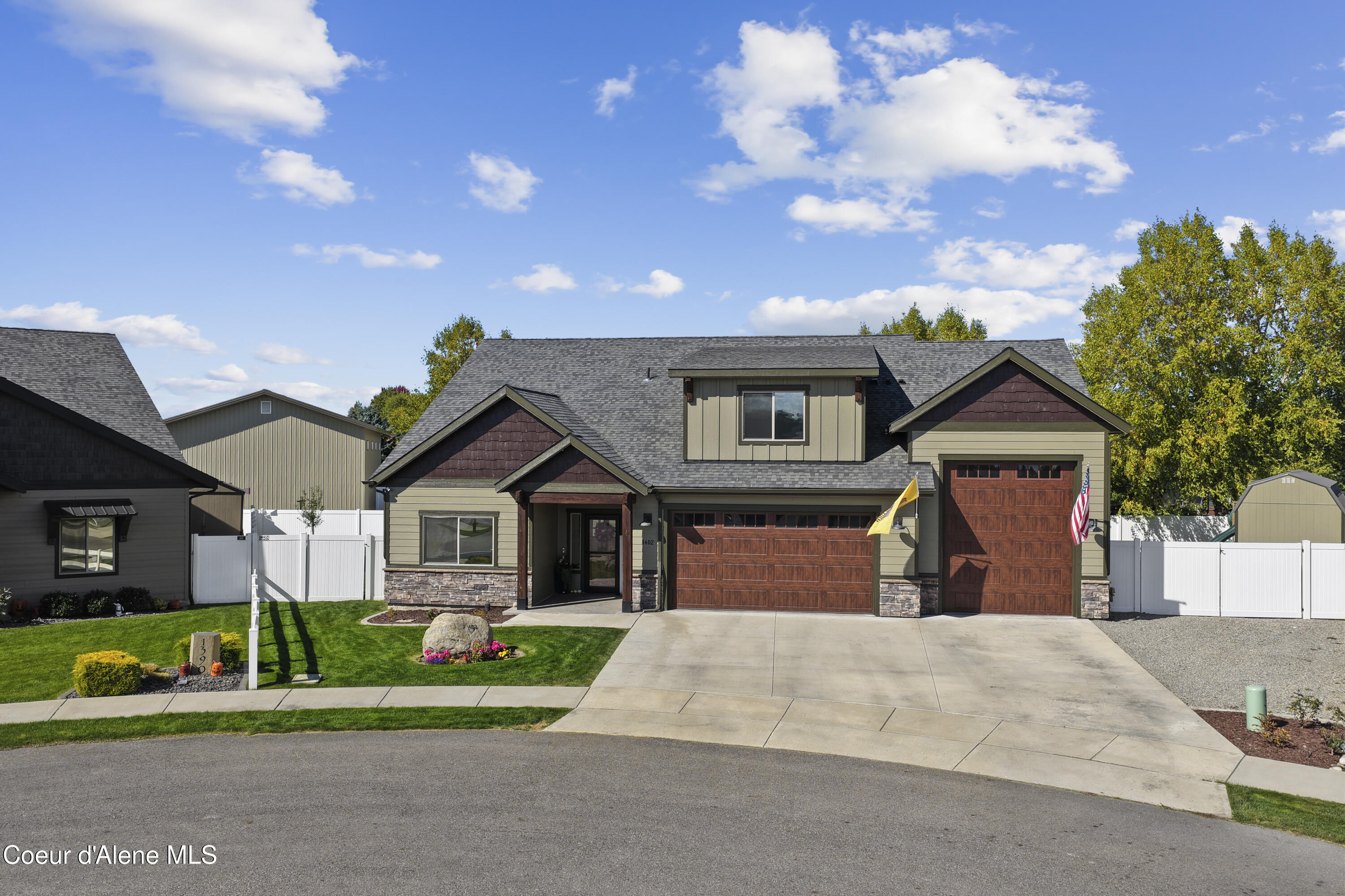 1402 W Wayward Cir — photo
