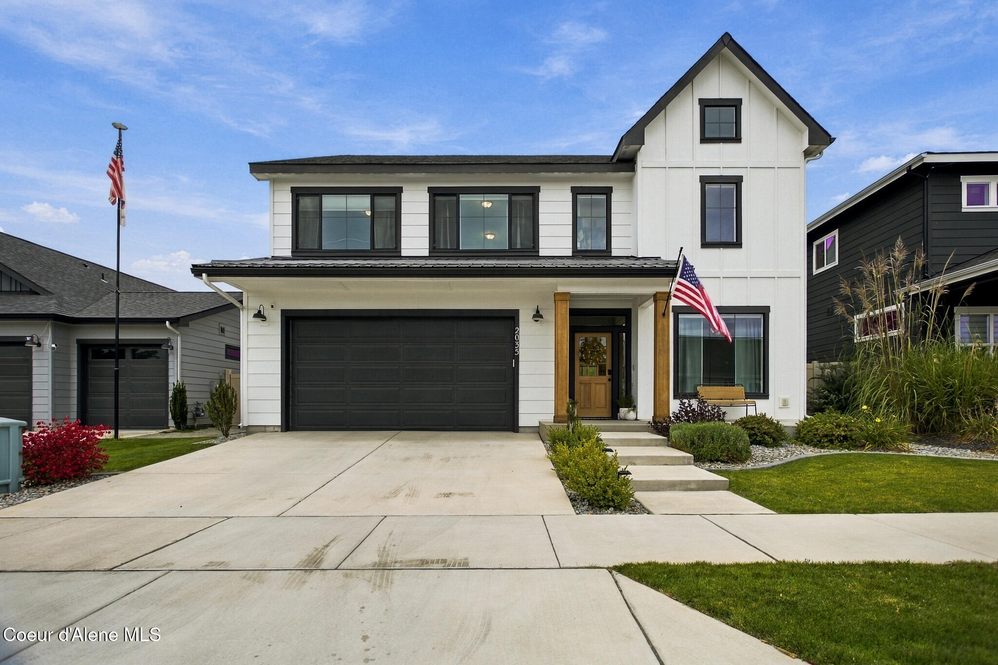 2035 W Moselle Dr — photo