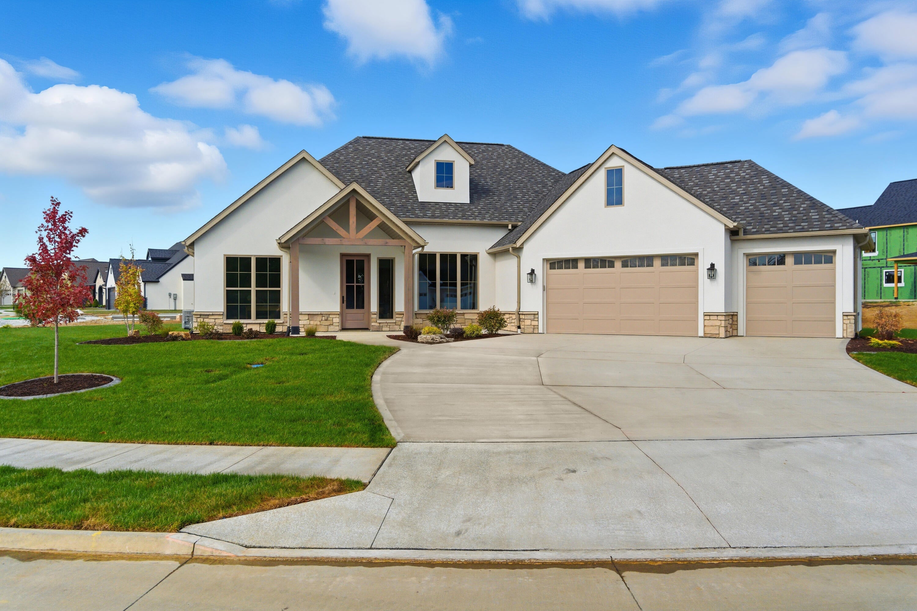 6521 Cromford Ln — photo