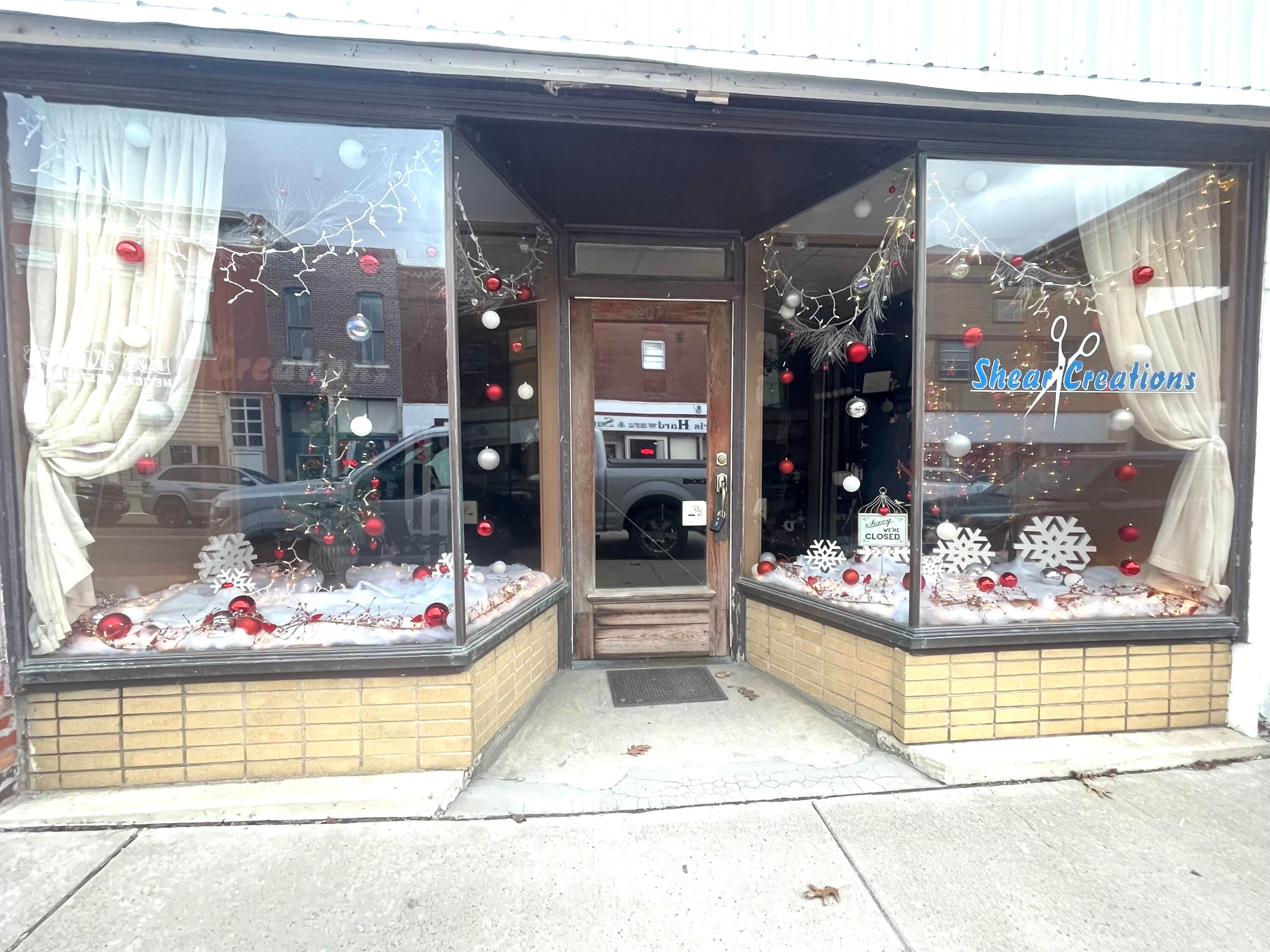 207 N Main St — photo