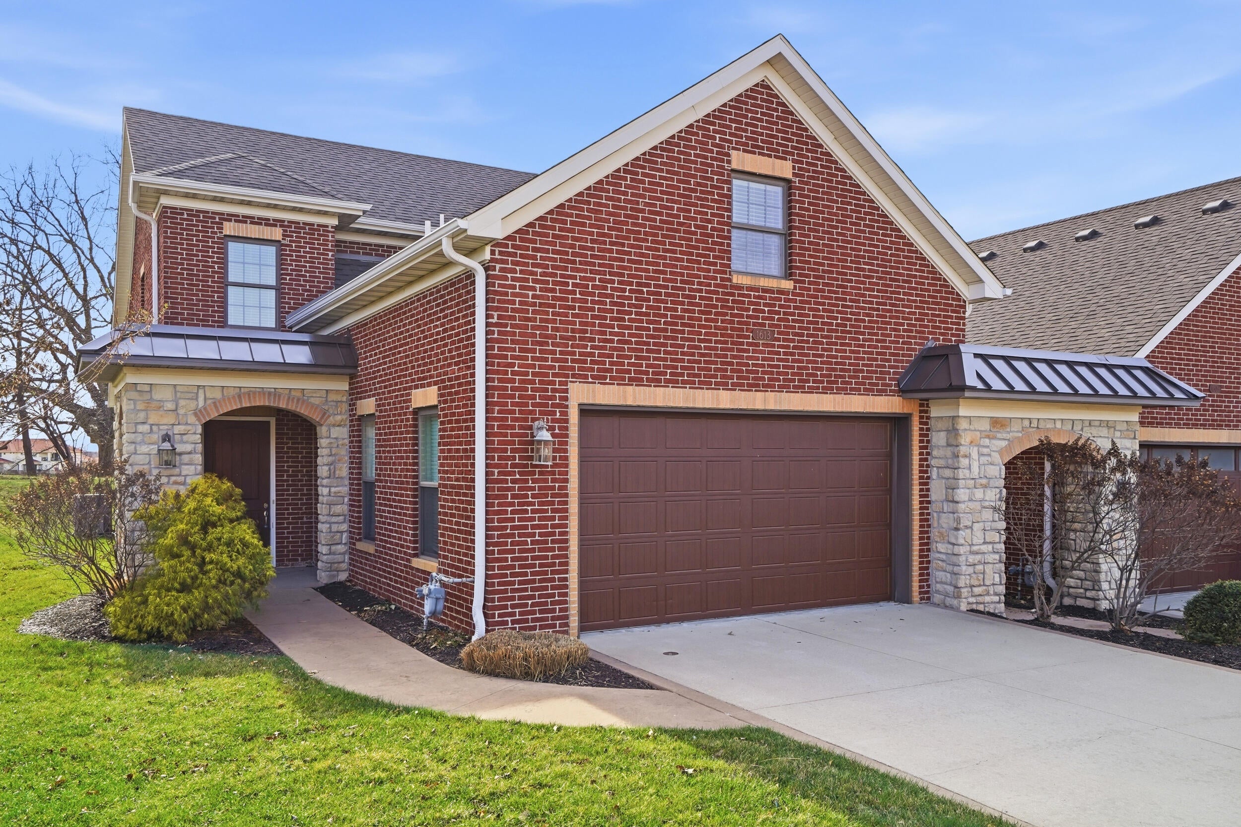1613 Residence Dr — photo
