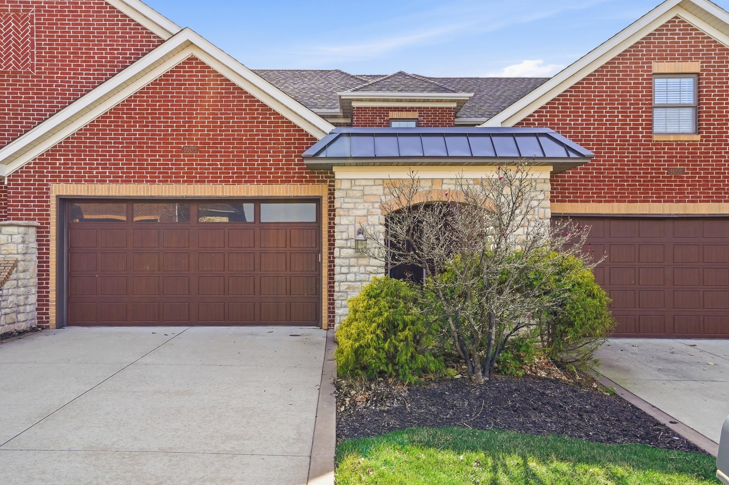 1605 Residence Dr — photo