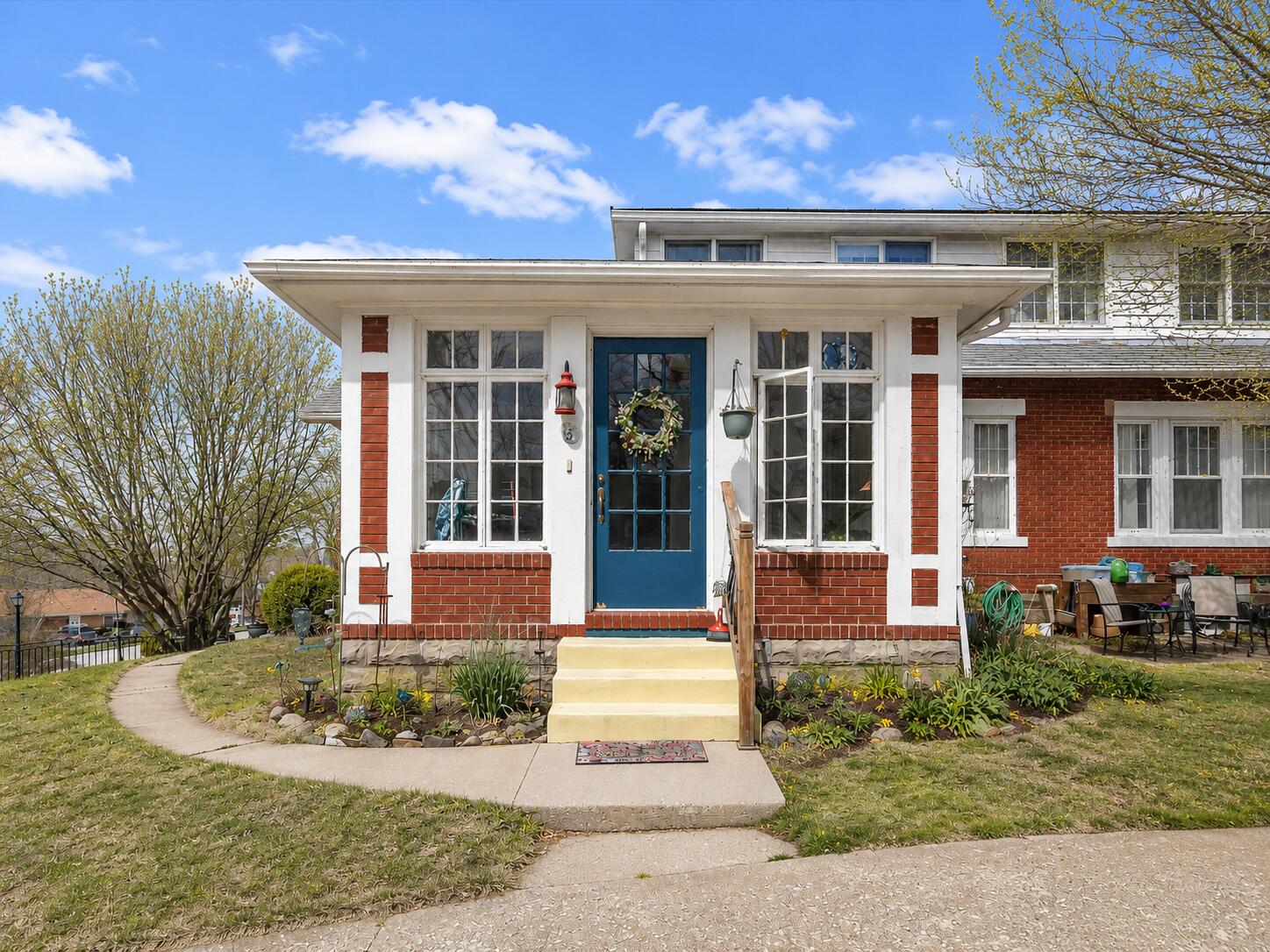 5 Riverside Dr — photo