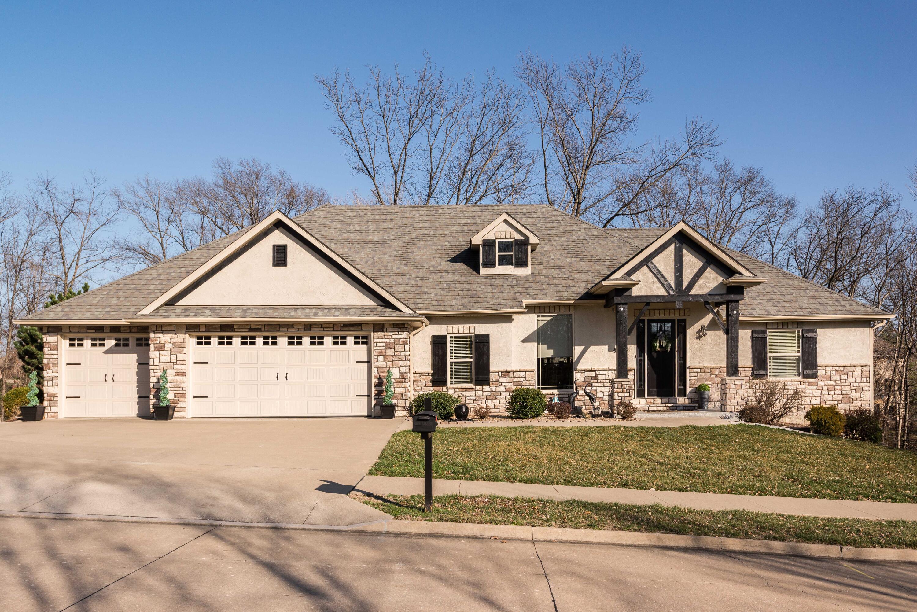 5800 Morning Star Ct — photo
