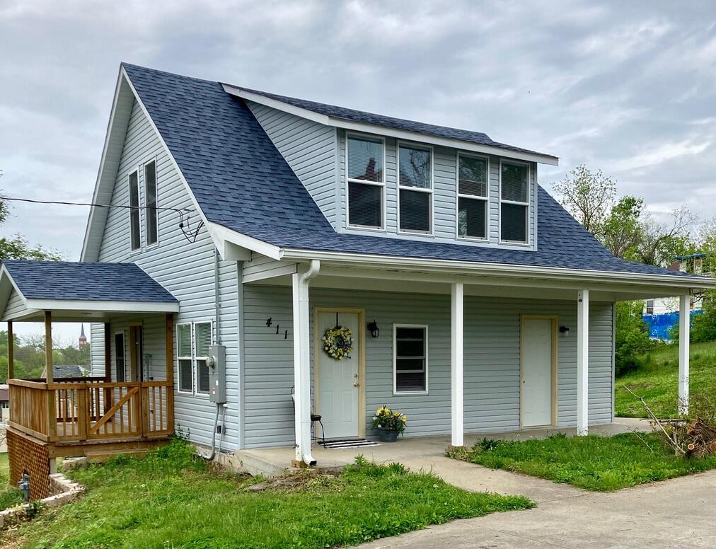 411 E Atchison St — photo