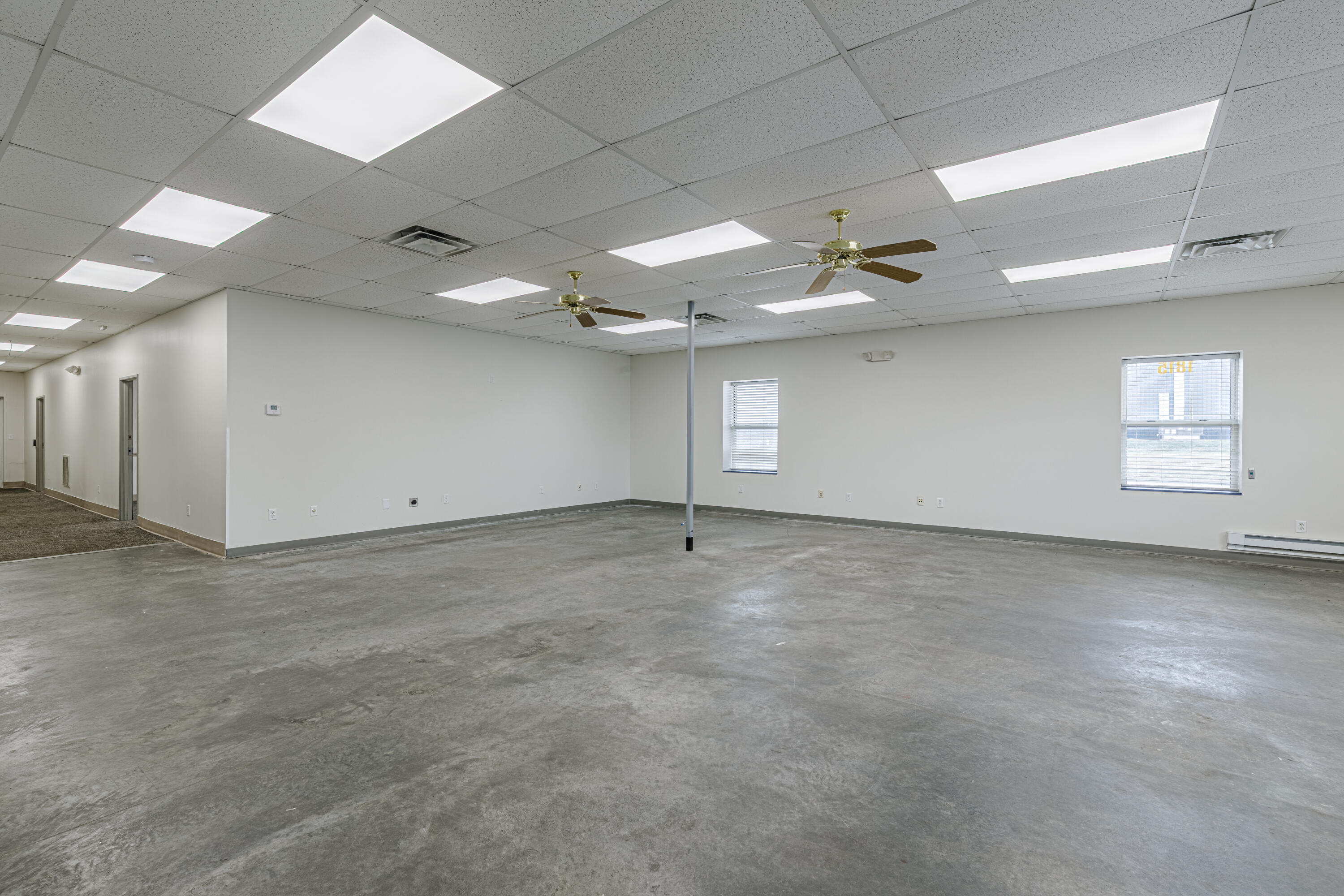 1815 Commerce Dr, Marshall, MO 65340 — photo 3