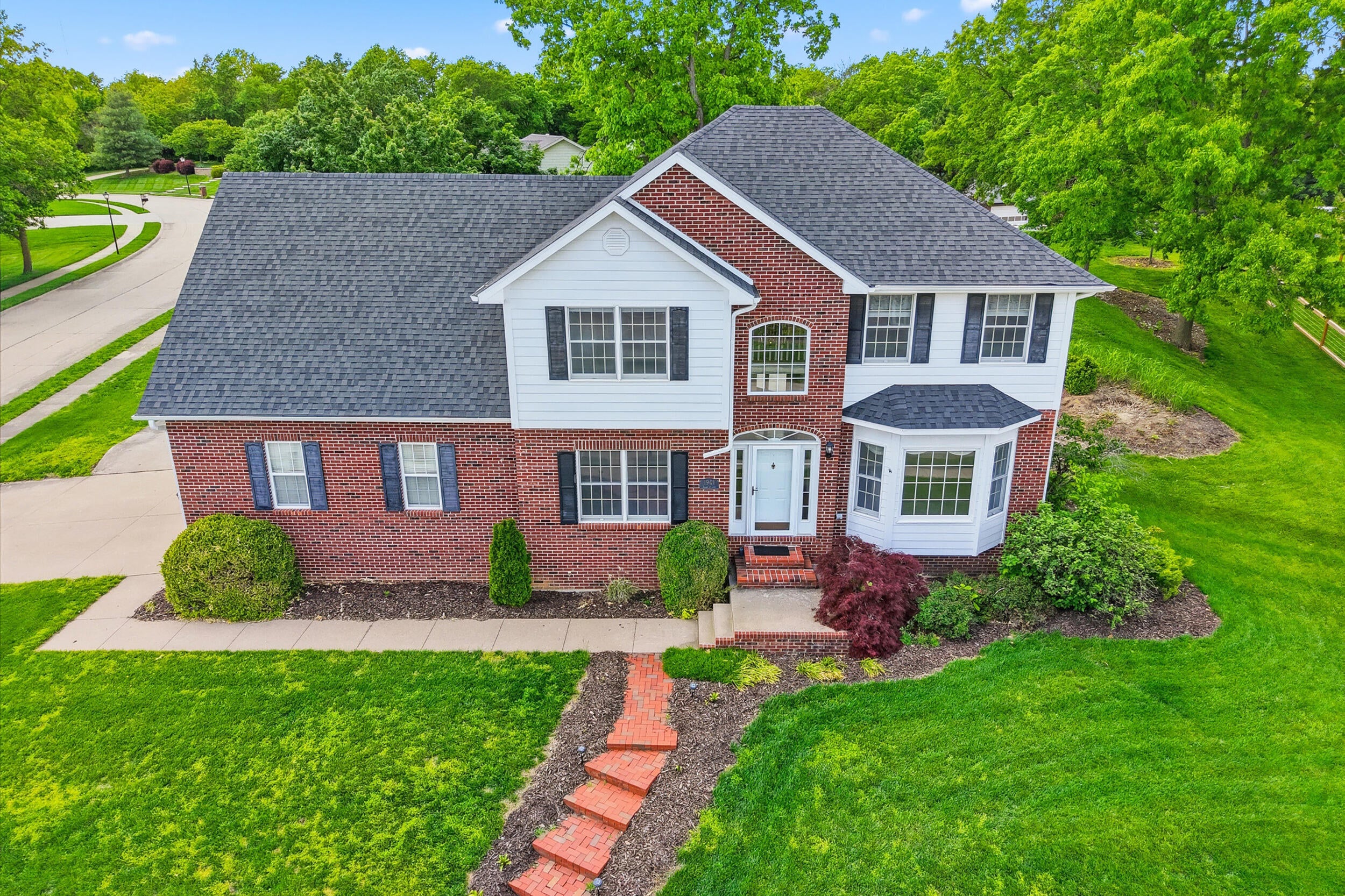 1901 Bluff Pointe Dr — photo