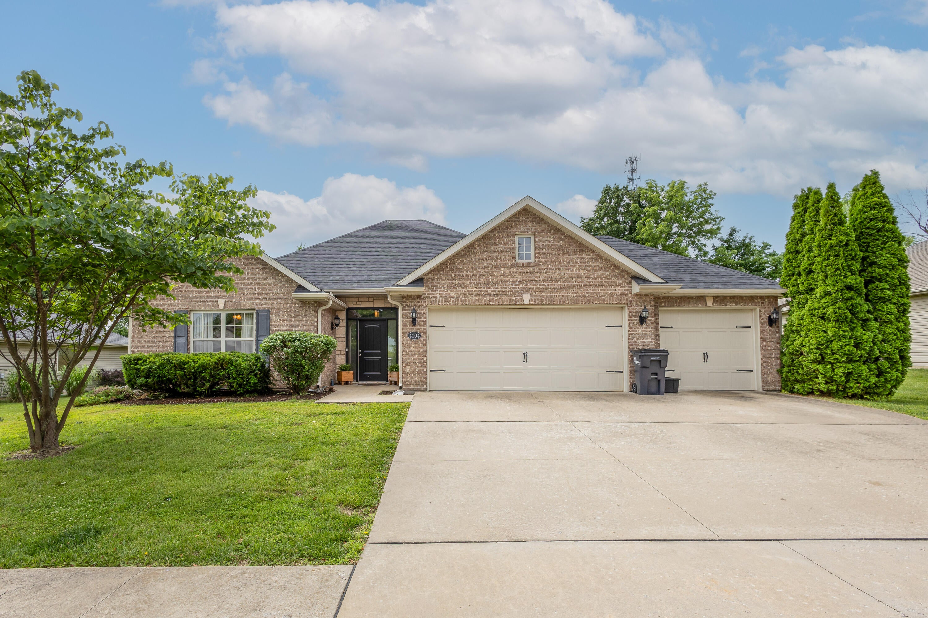 4004 Eagle View Ct — photo