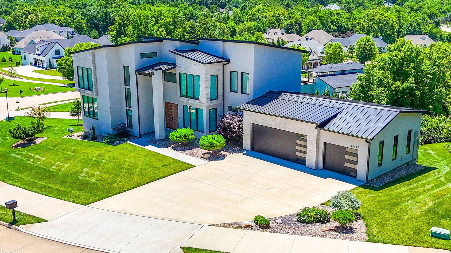 4407 Silver Valley Dr — photo