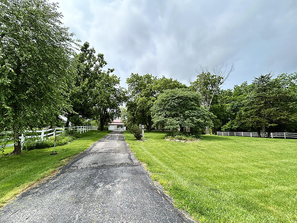 5000 E Eagle Ridge Rd, Columbia, MO 65201