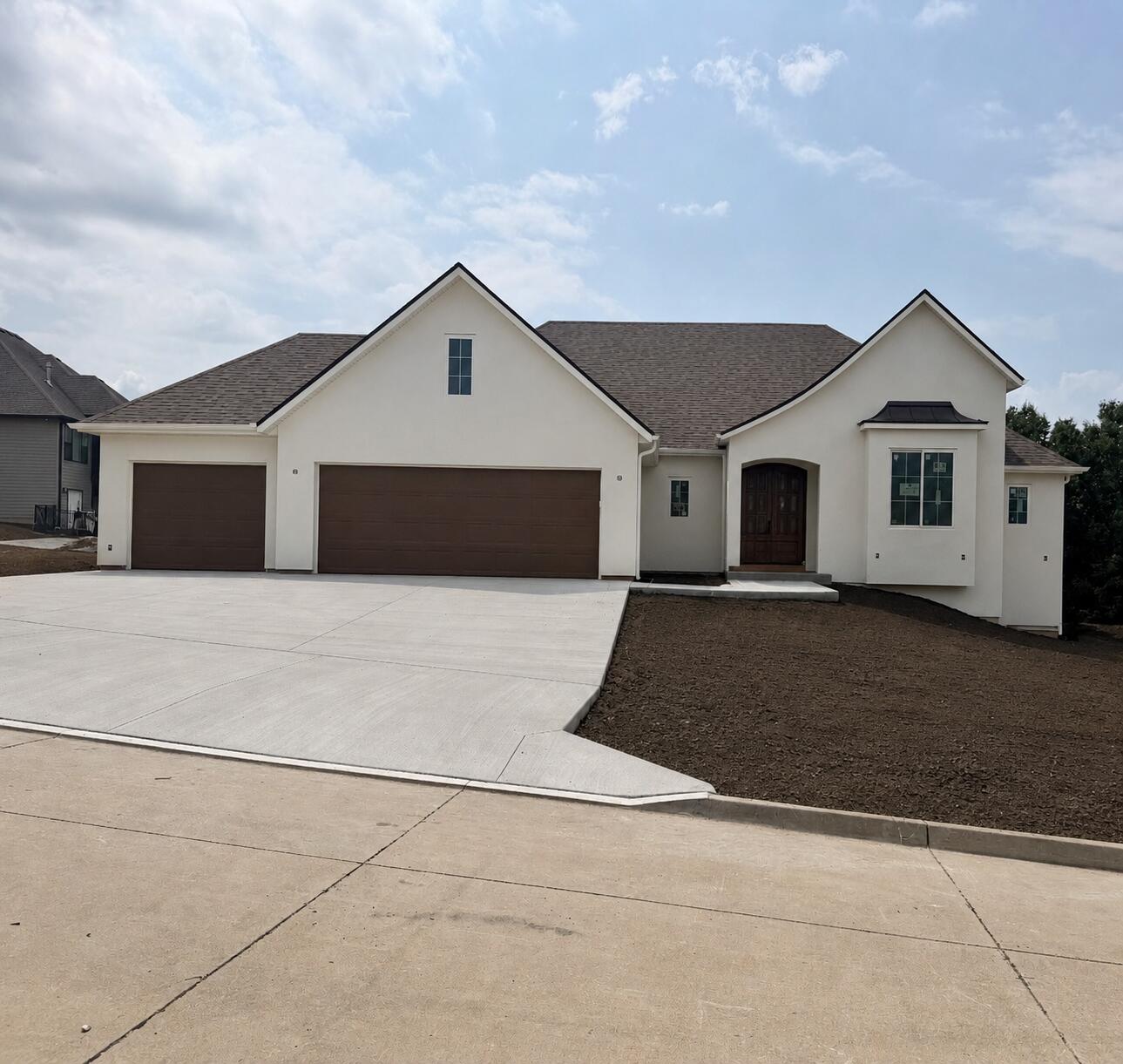 7305 Hepscott Ct — photo