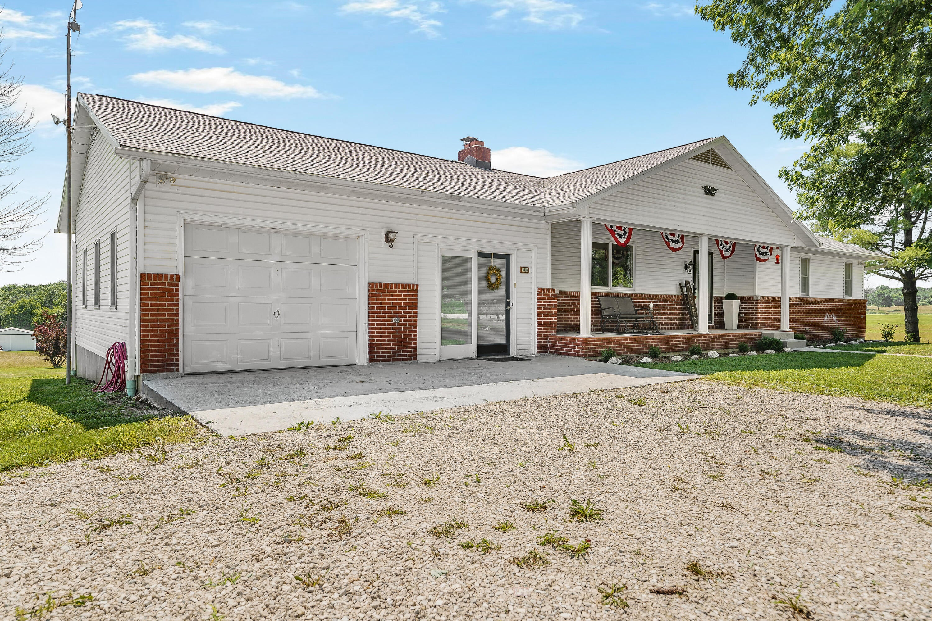 8430 County Road 349 — photo