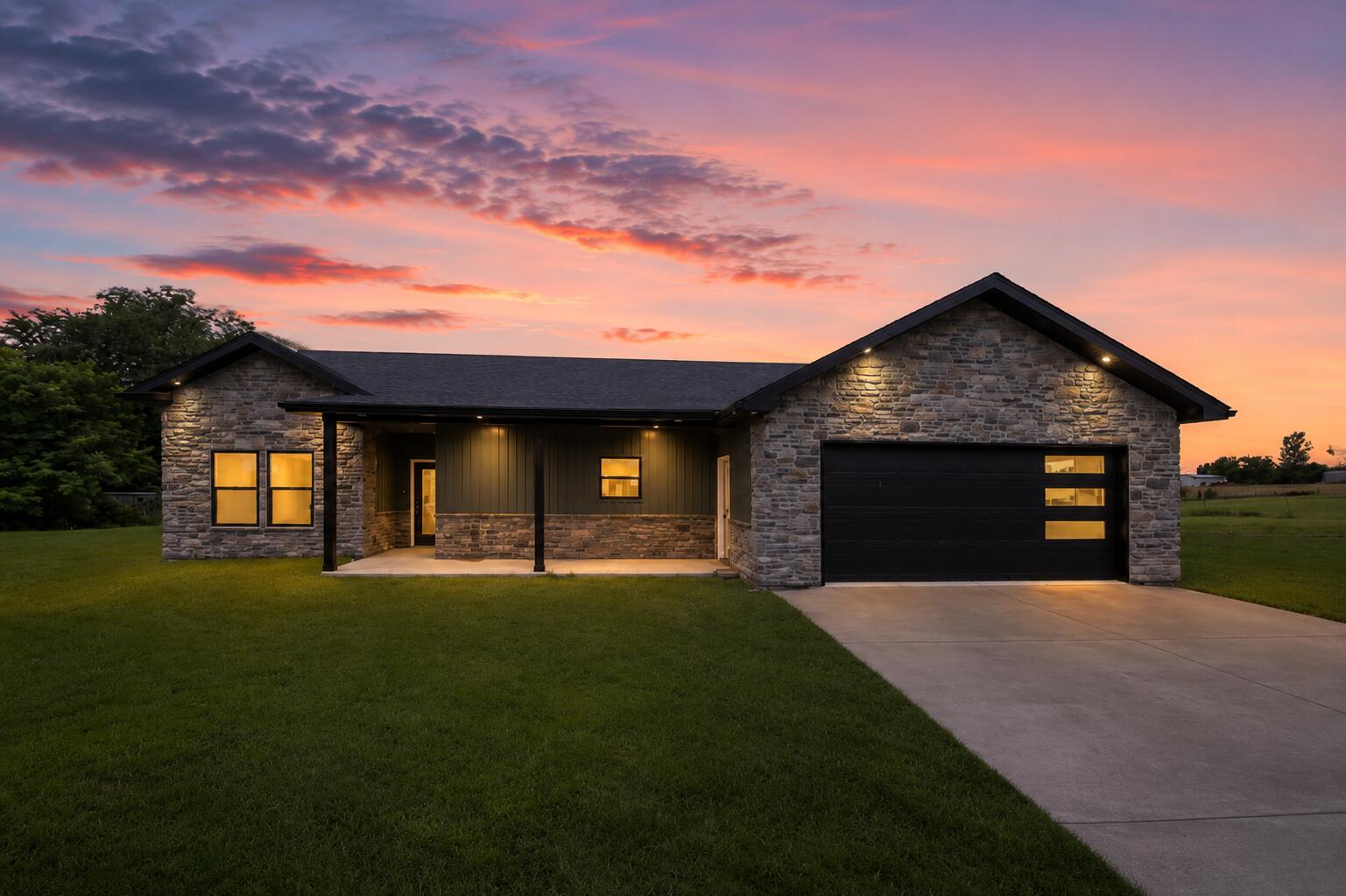 5875 Shelly Dr — photo