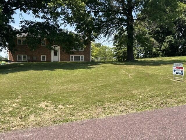 8101 N Wade School Rd — photo