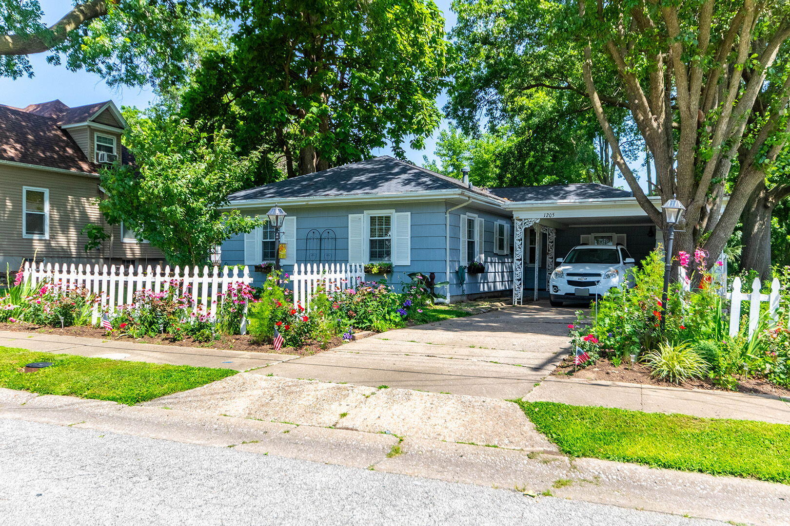 1205 Pollock Rd — photo