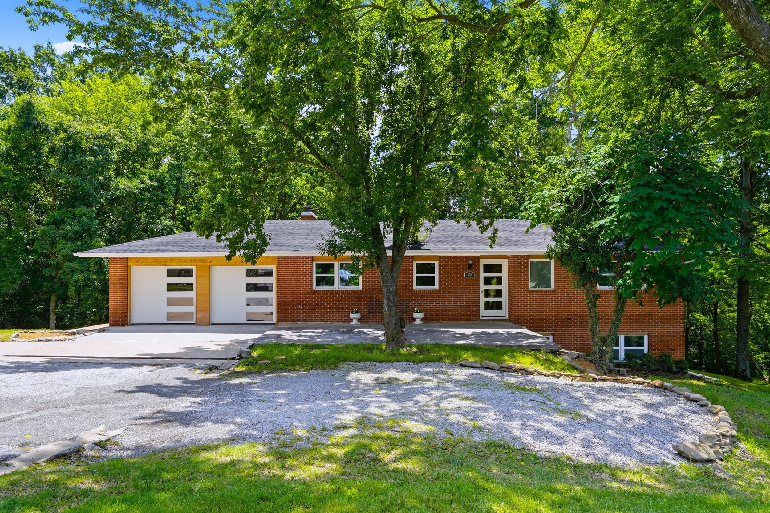 580 W Rte K — photo