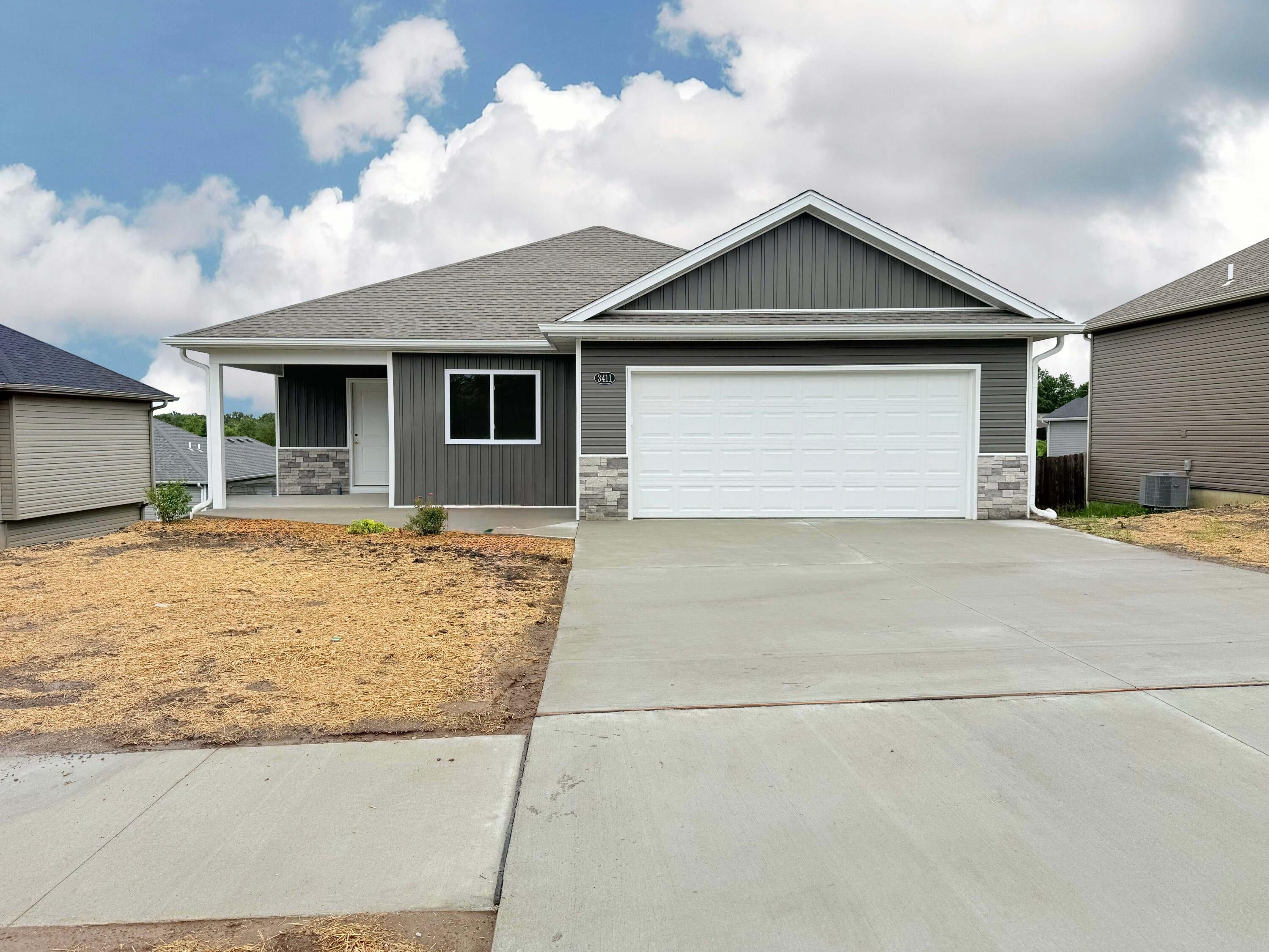 3411 Napoli Dr — photo