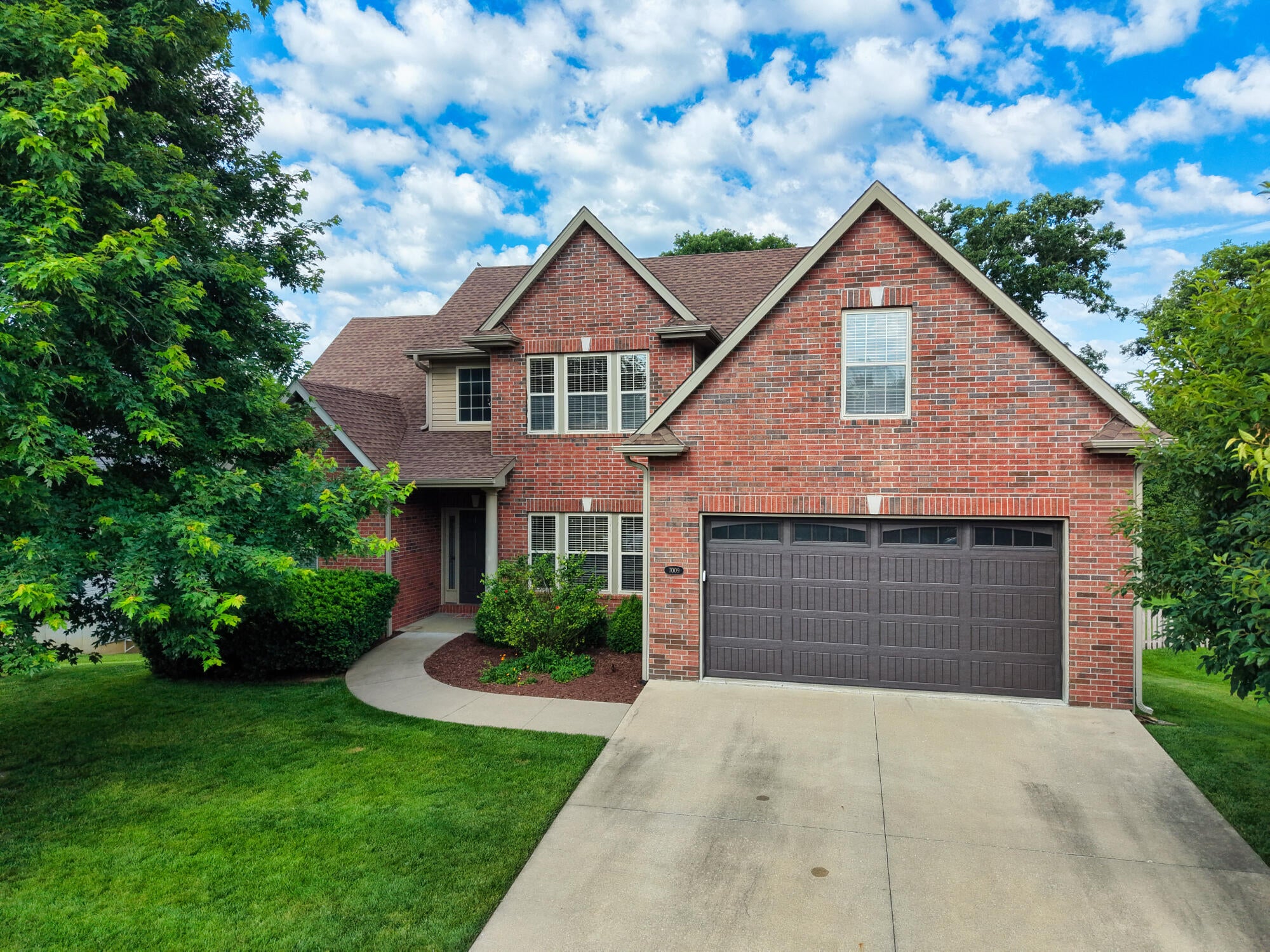 7009 Madison Creek Dr — photo