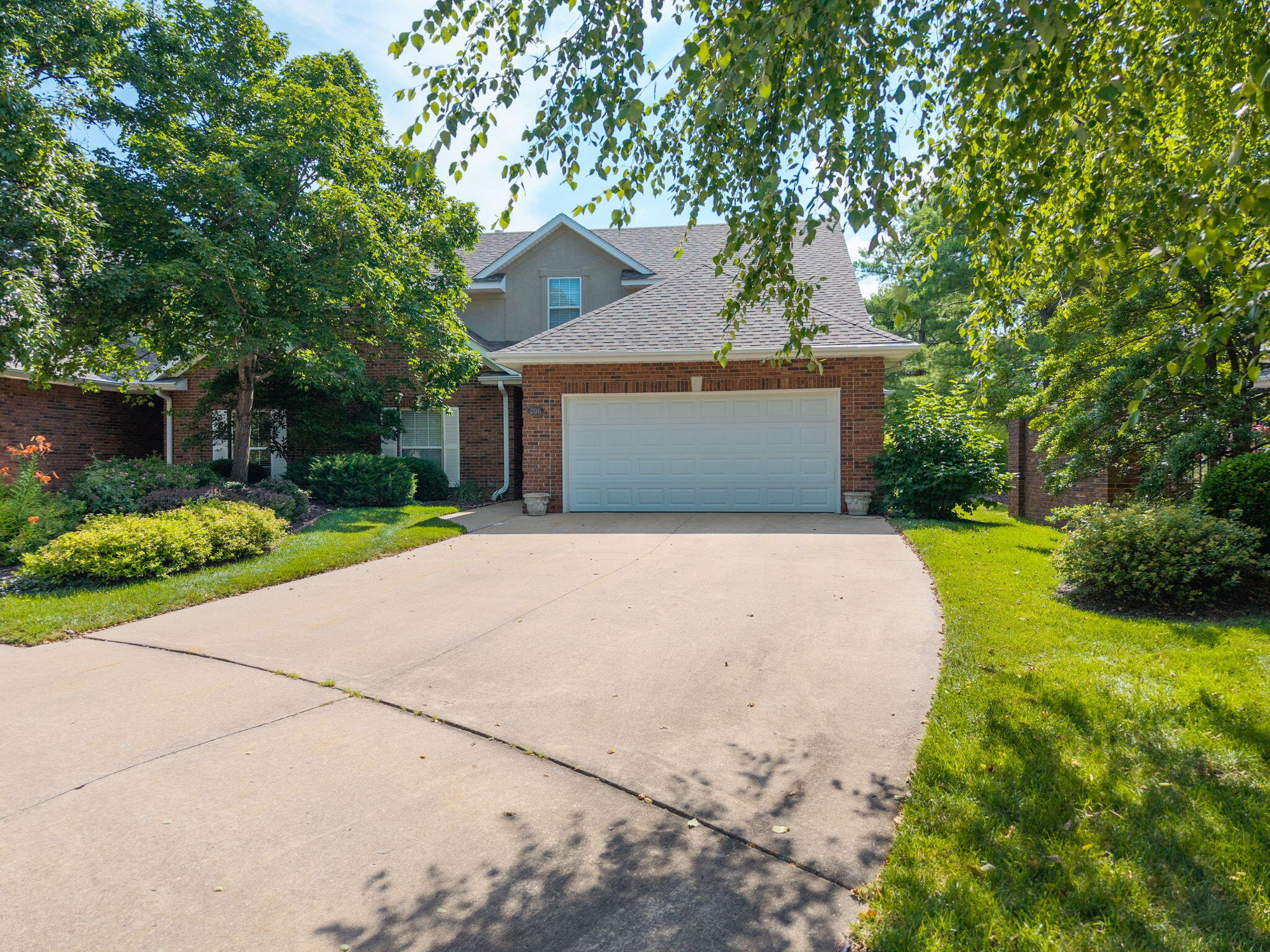 206 Blue Sky Ct — photo