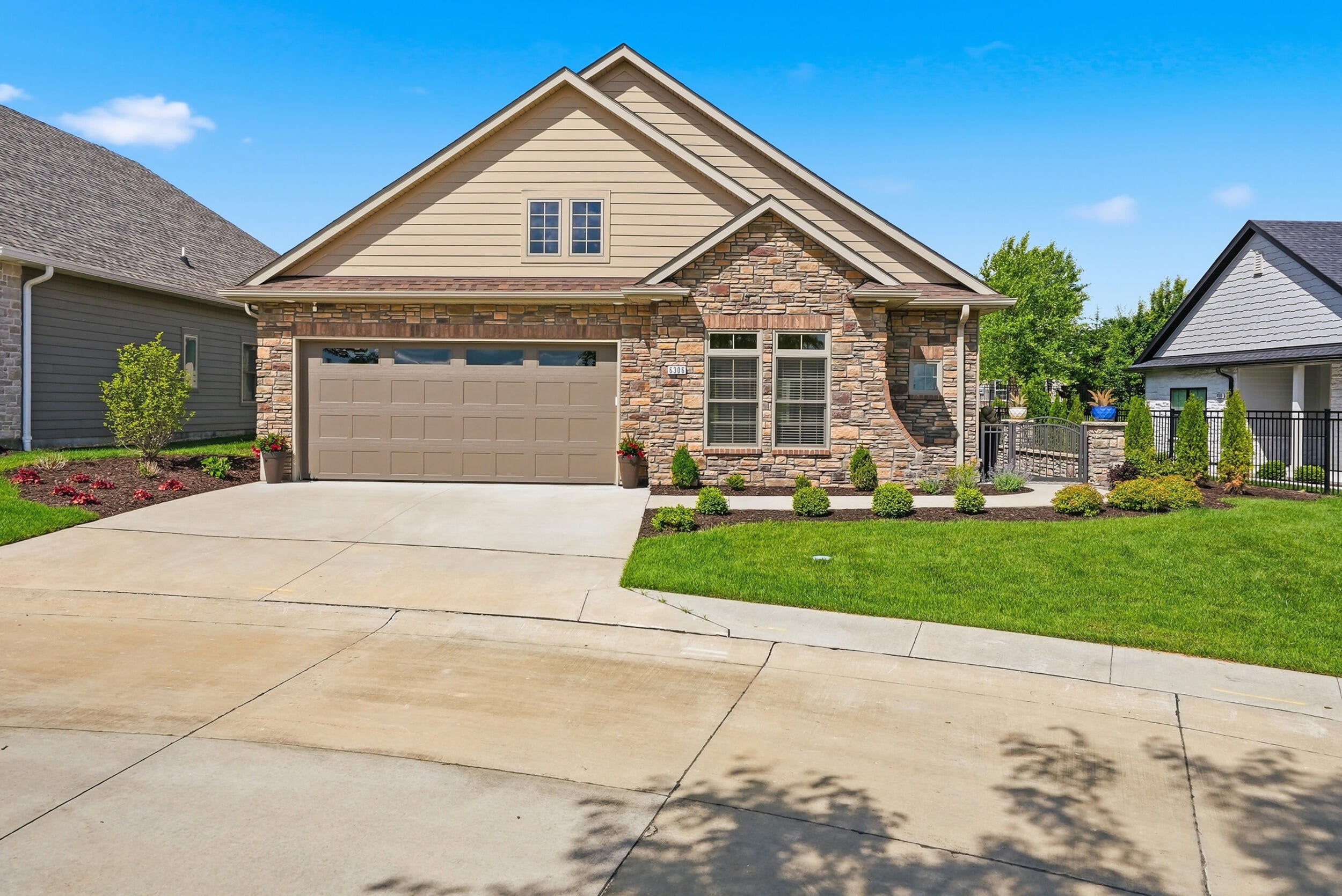 6306 Murano Way — photo
