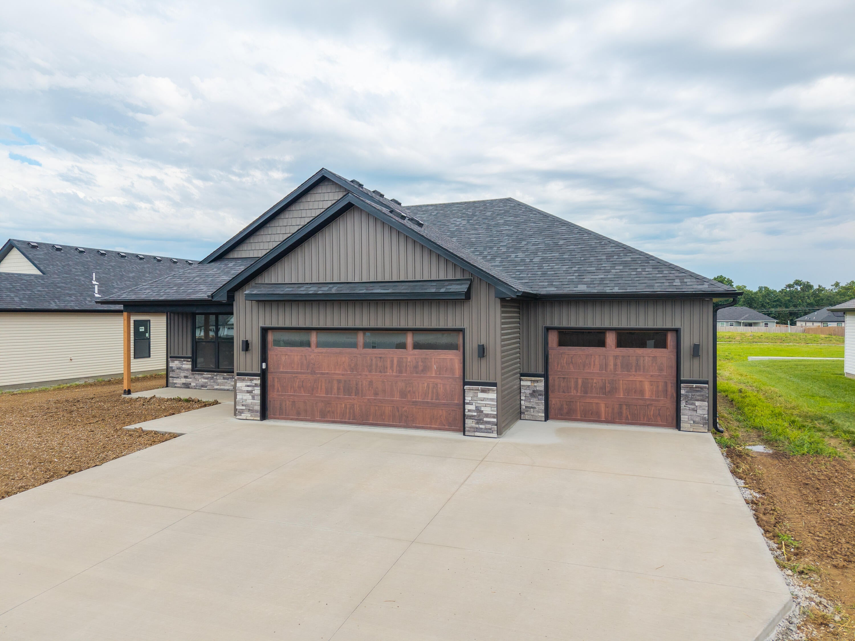 3409 Gray Birch Dr — photo