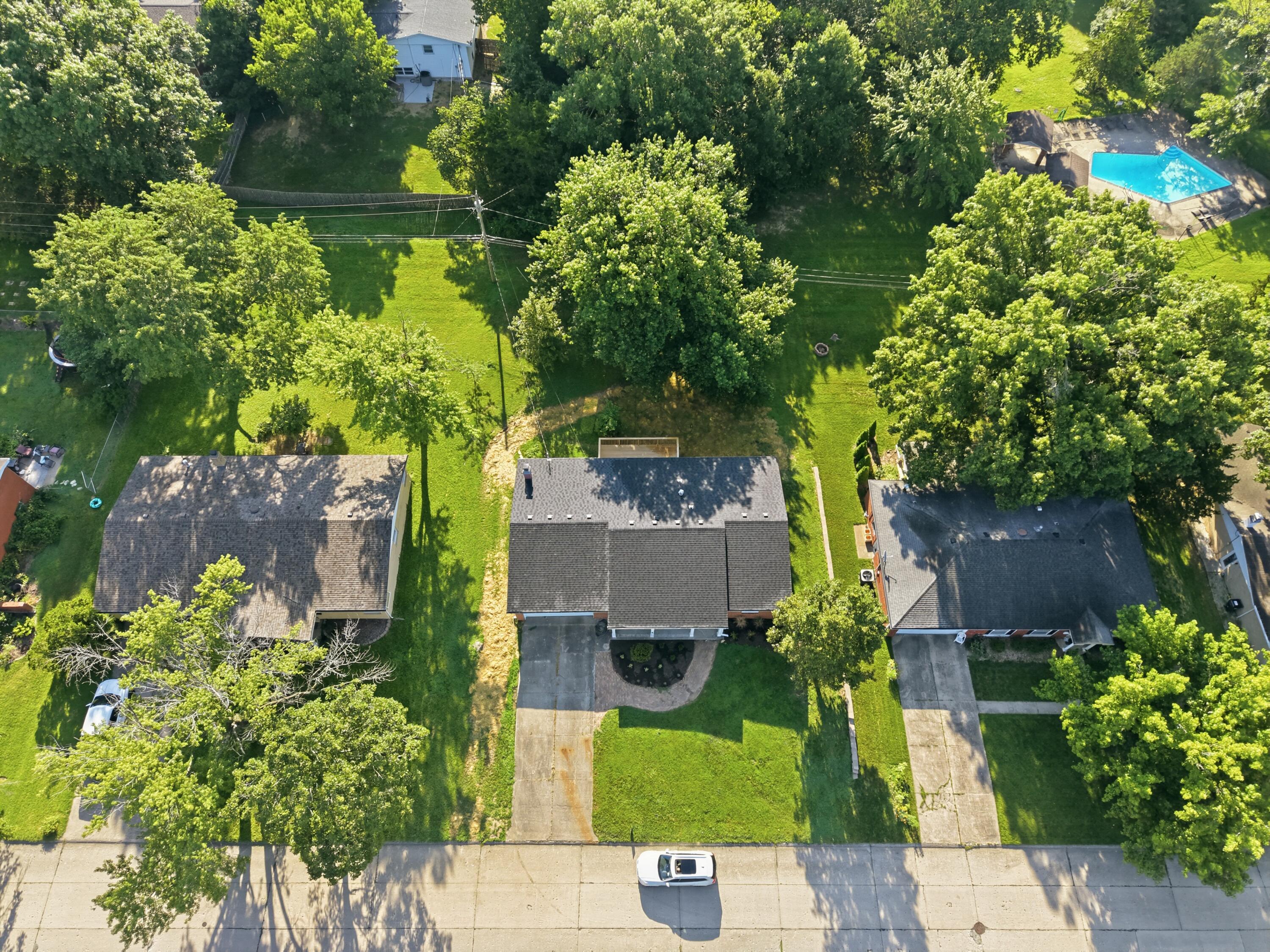 1104 Falcon Dr — photo