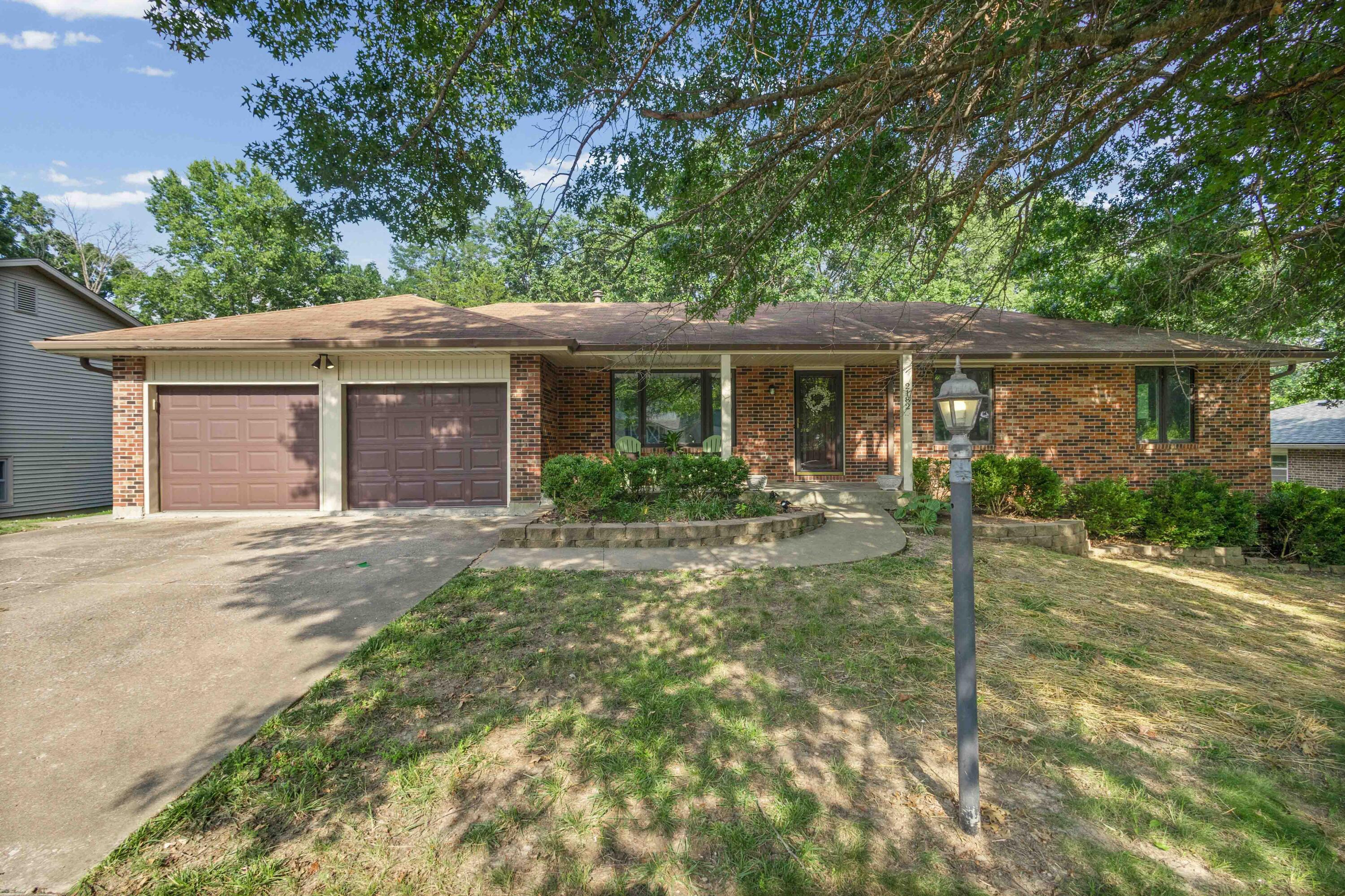 2182 S el Centro Ct — photo