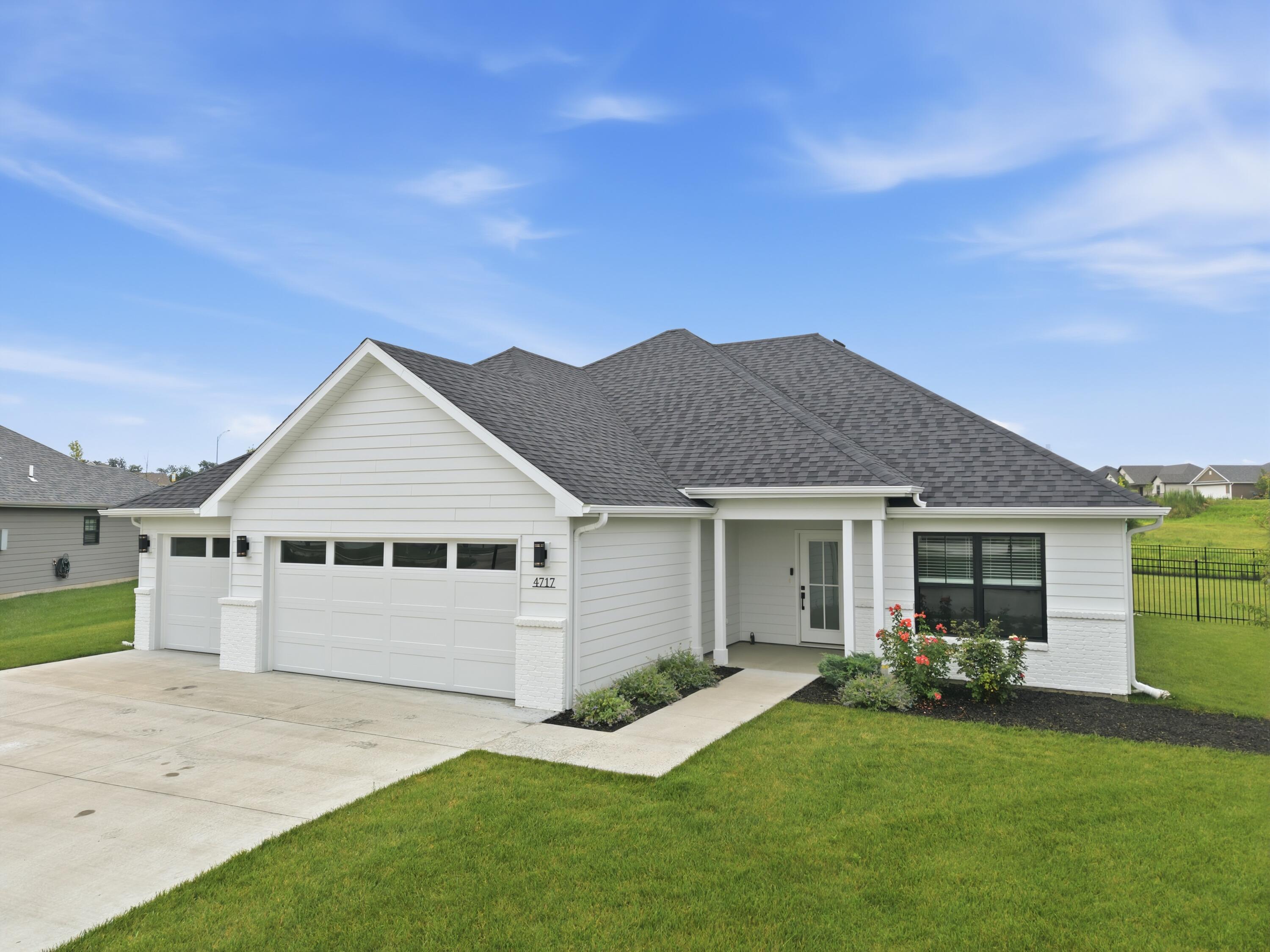 4717 Stayton Ferry Cir — photo