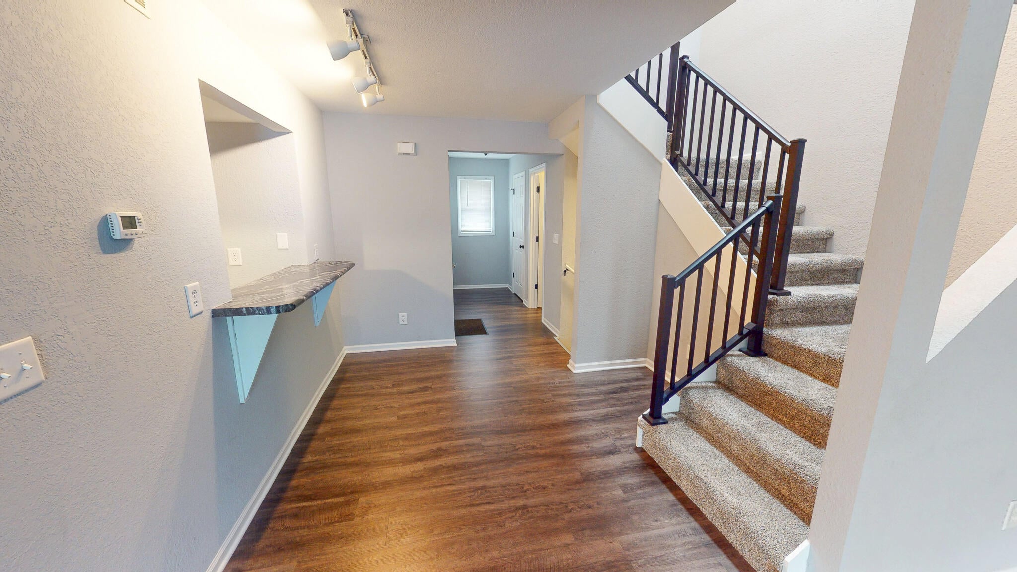 409 Foxfire Dr — photo
