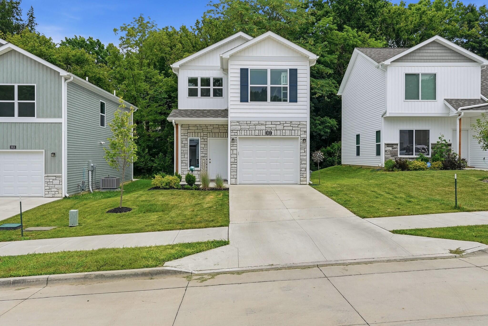 3912 Bragg Ct — photo