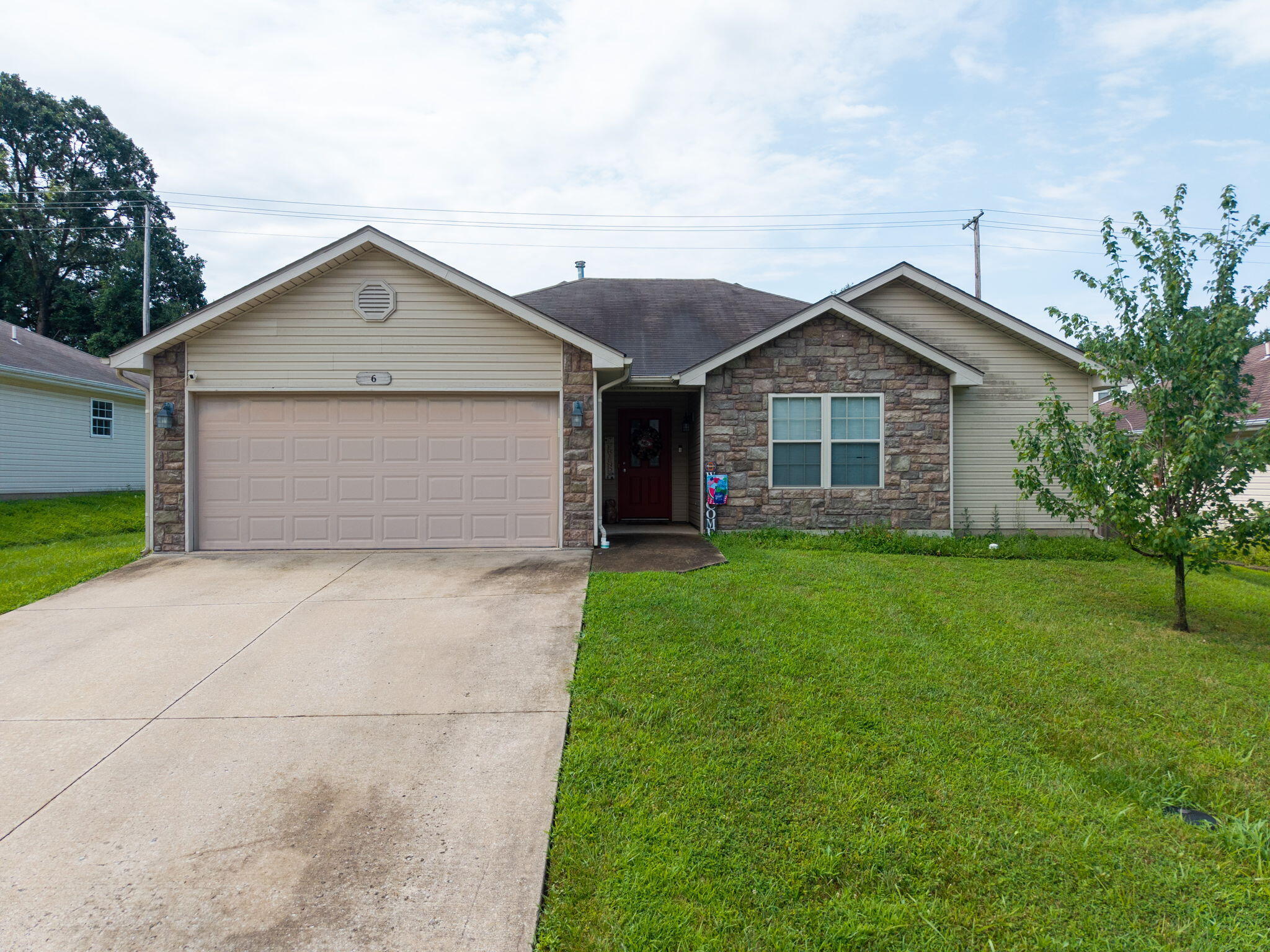 6 Amazon Dr — photo