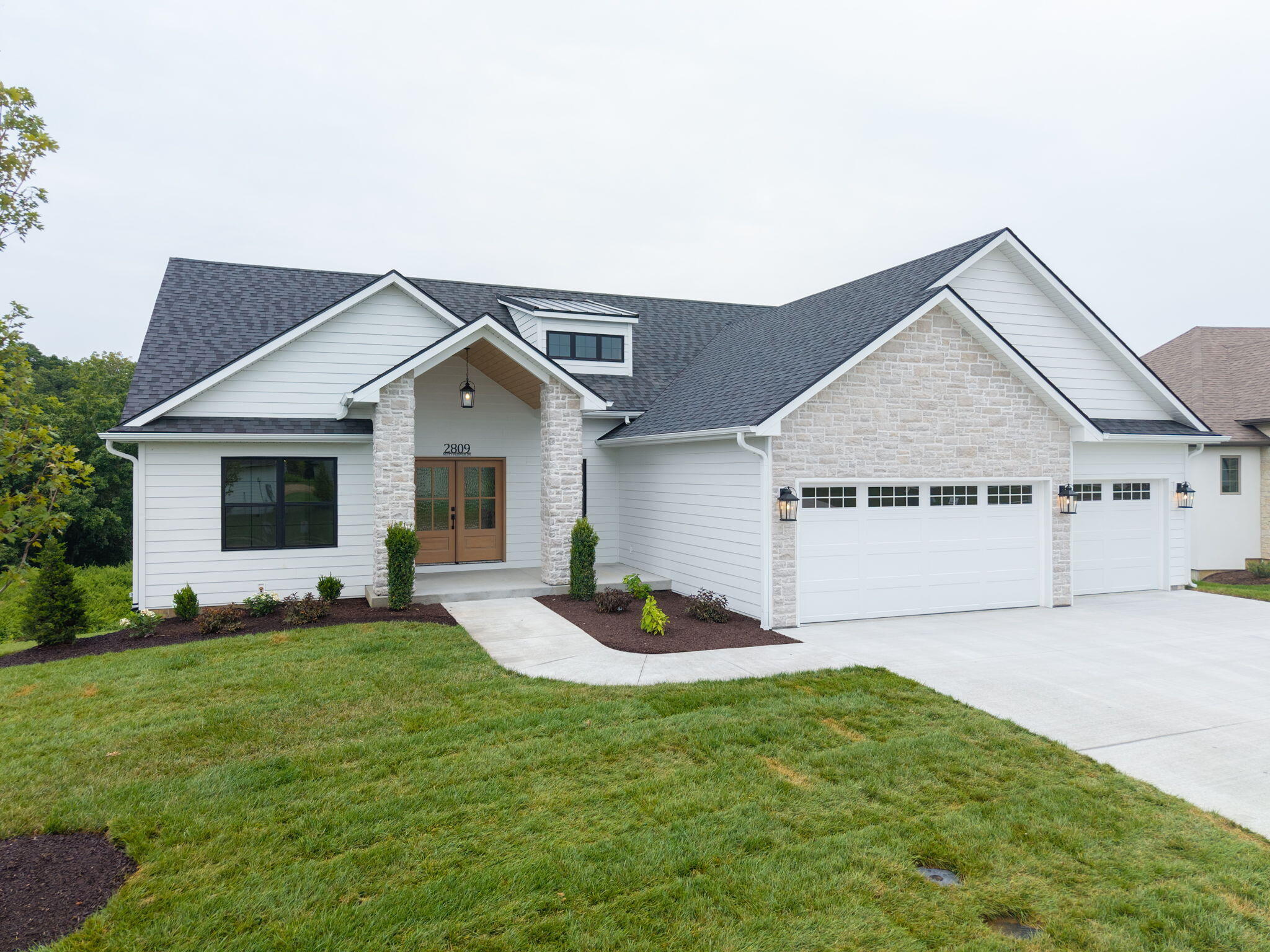 2809 Misty Flower Dr — photo