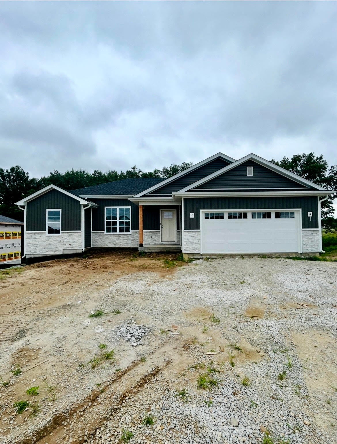 2431 Greenside Dr — photo
