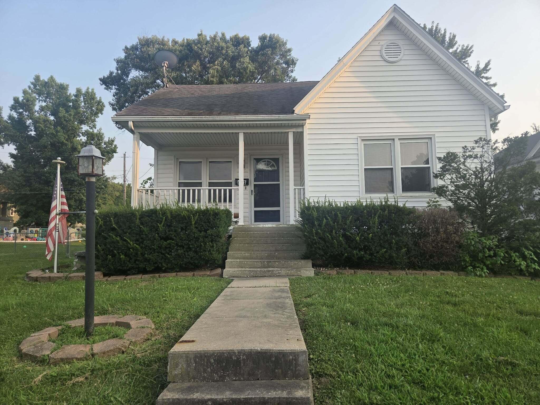 431 W Caldwell St — photo