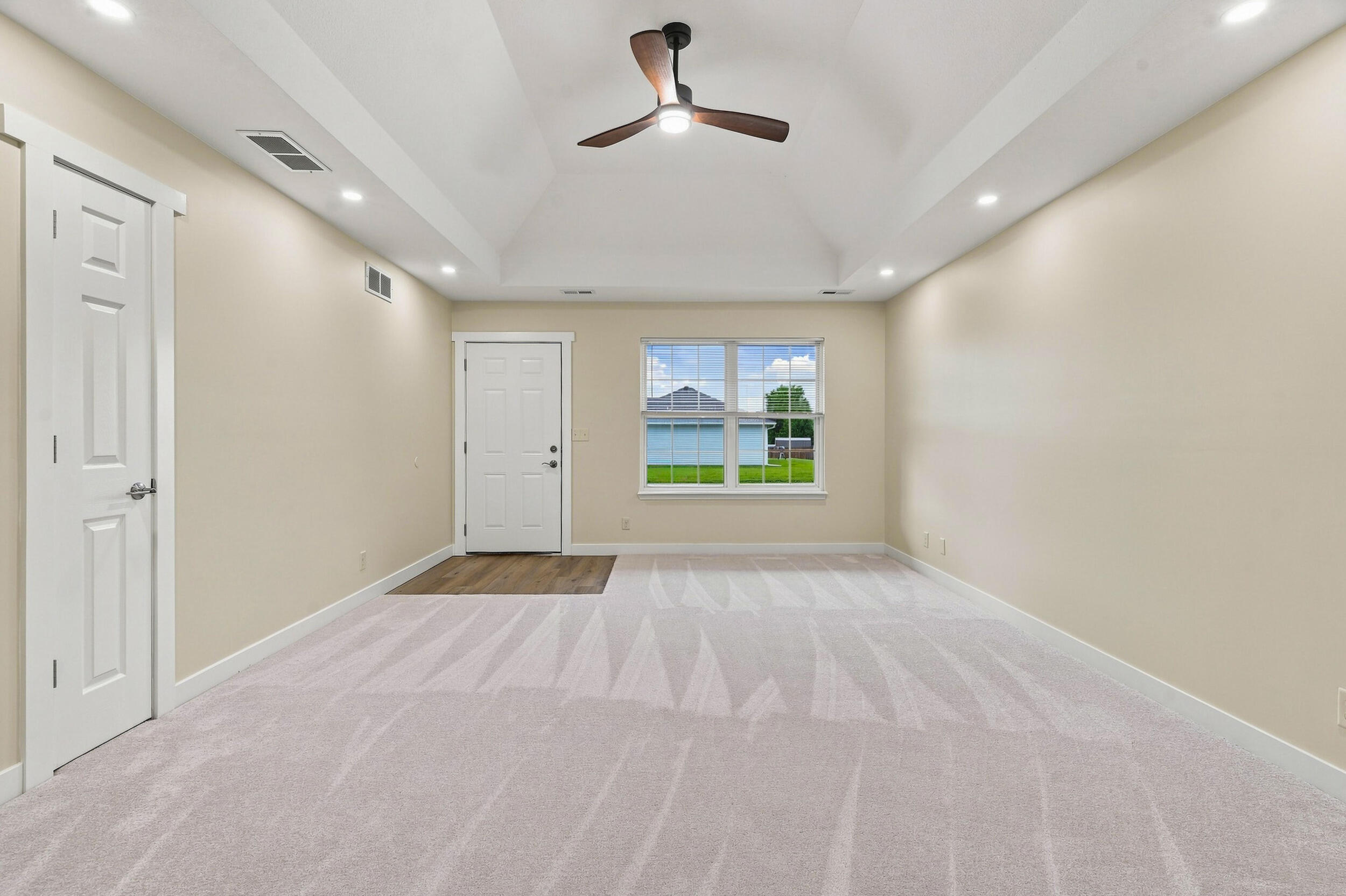 235 E Murphy Dr, Columbia, MO 65202 — photo 2