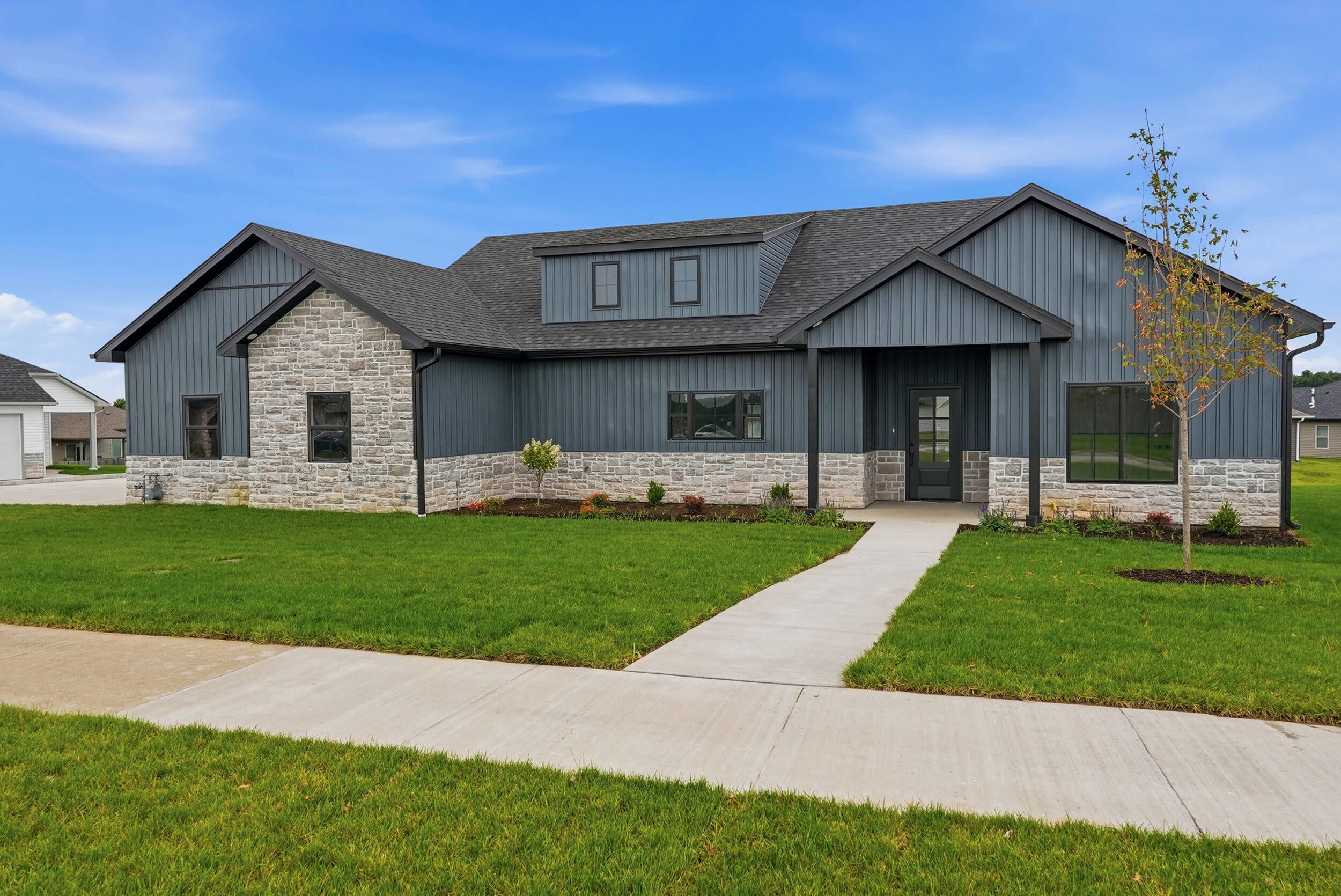 5863 Arbor Pointe Pky — photo