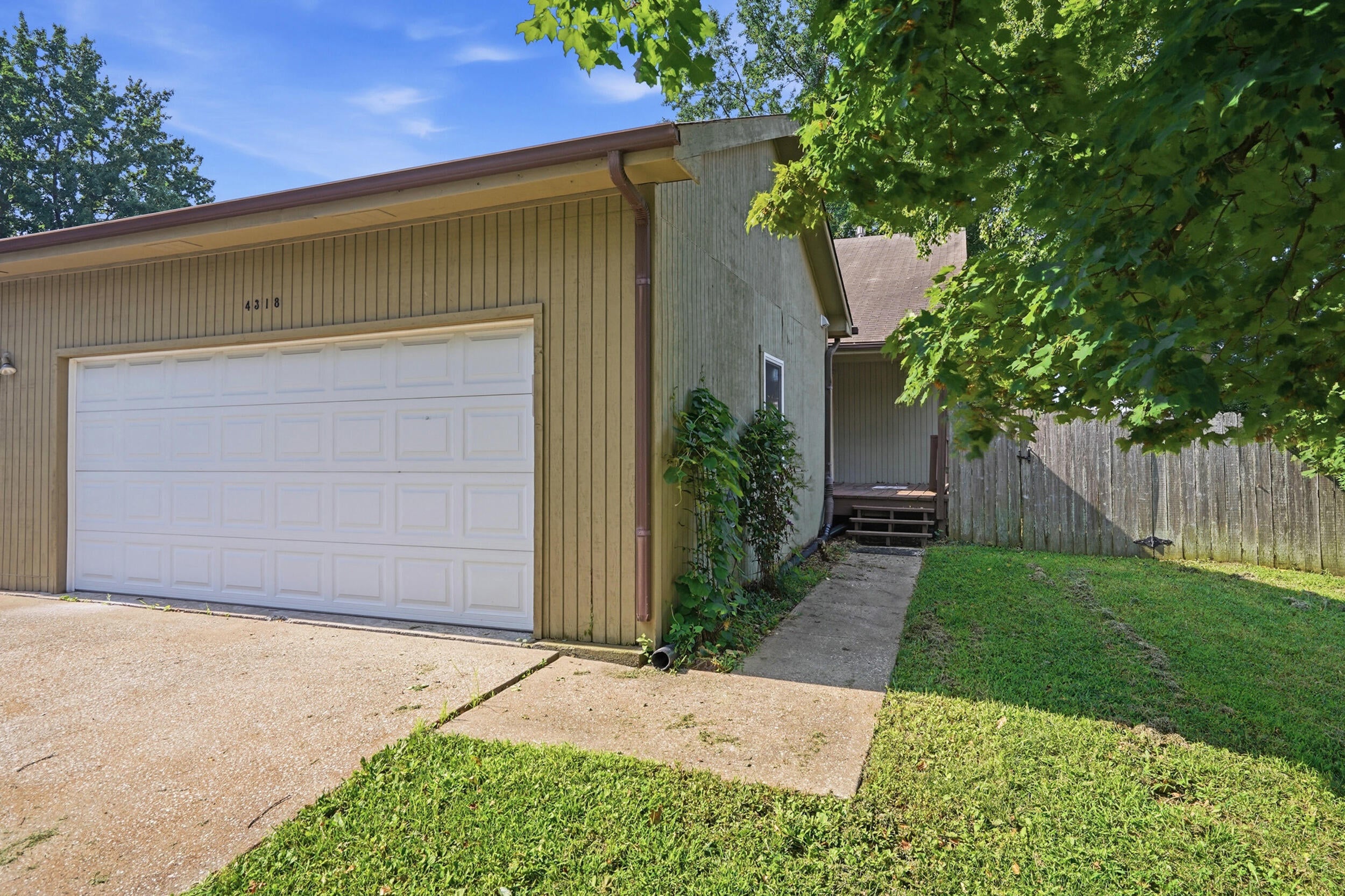 4318 Christian Fellow Rd — photo