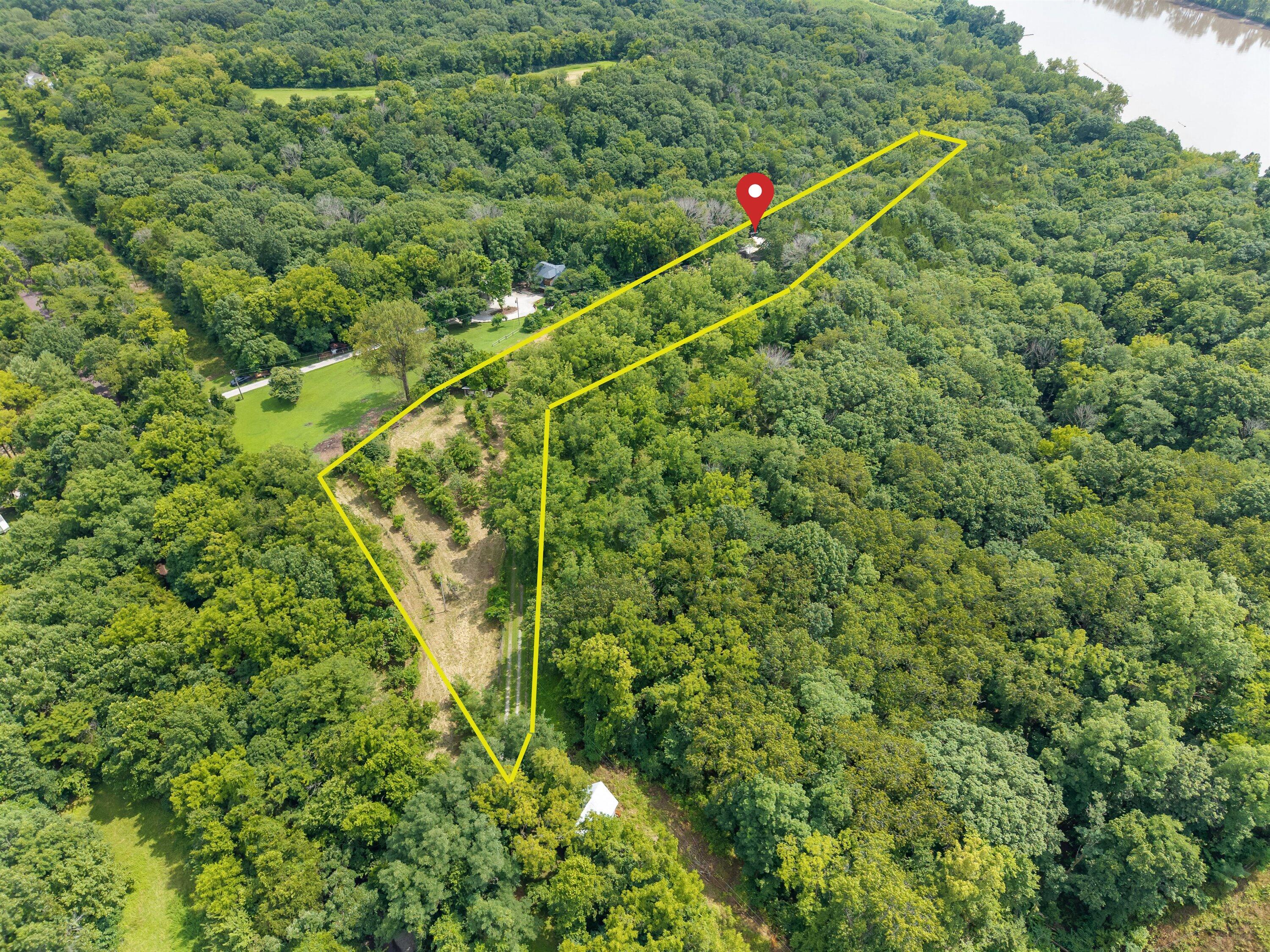 2553 S Roby Farm Rd, Rocheport, MO 65279