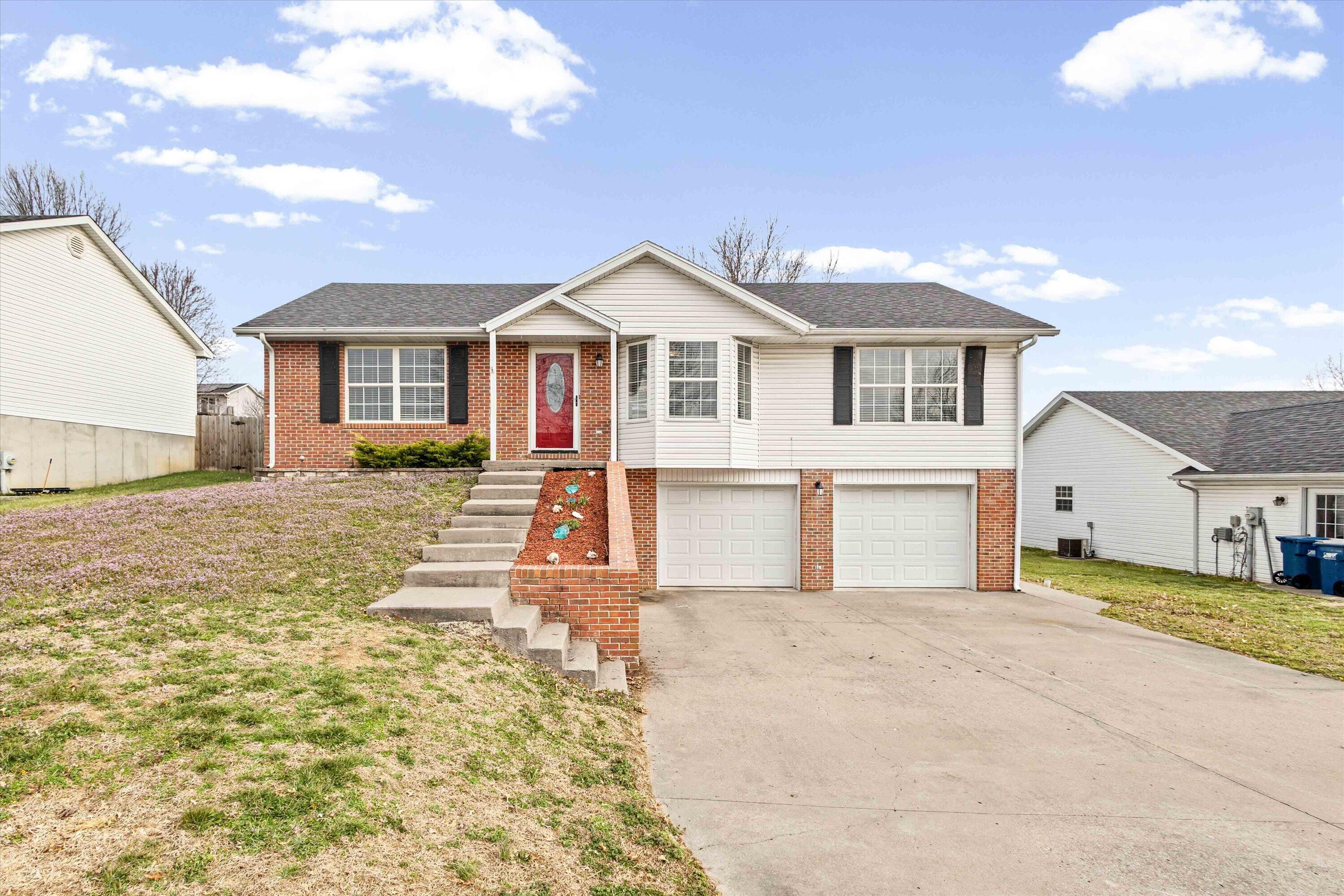 3834 Liverpool Dr — photo