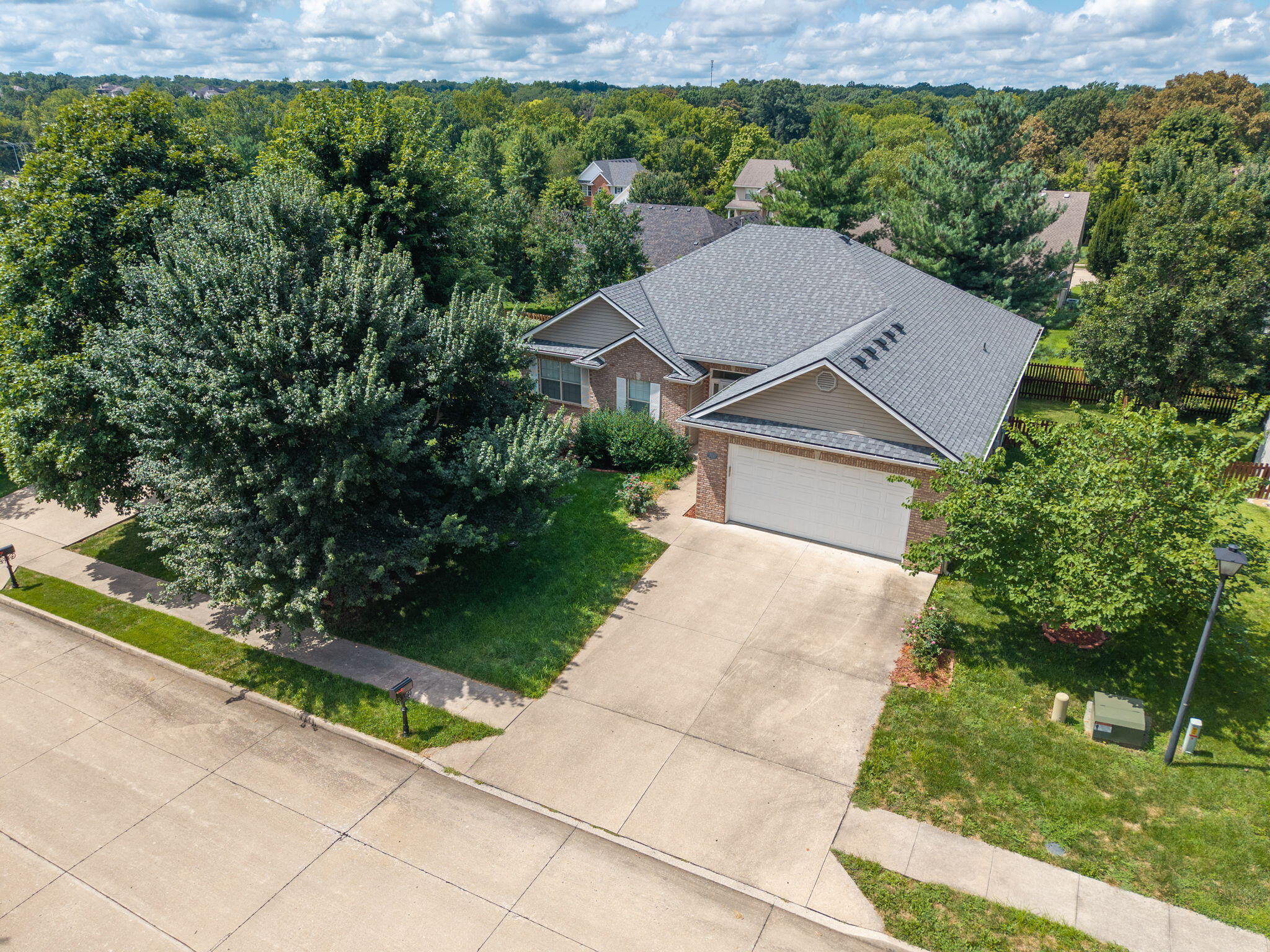 7011 Stanwood Dr — photo