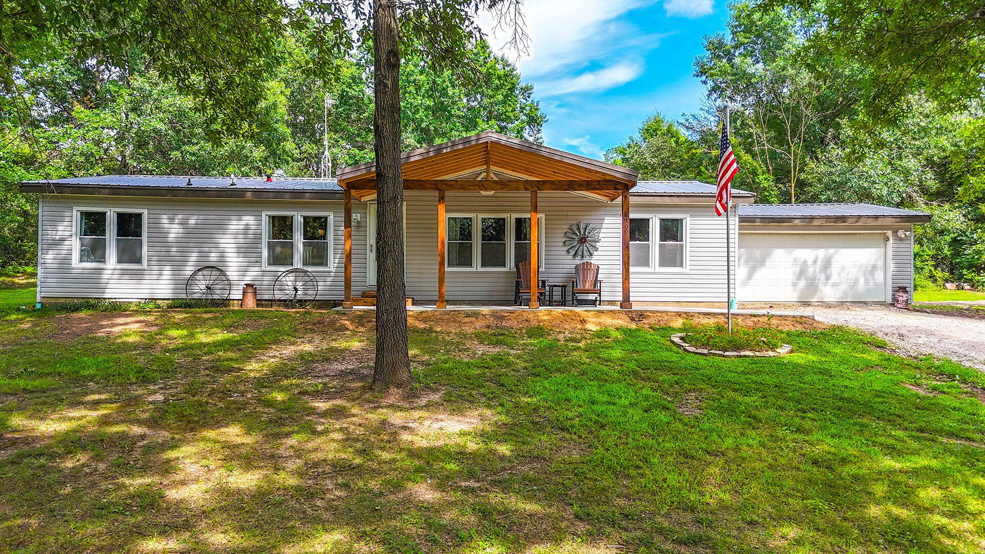 8300 N Rambling Rose Rd, Columbia, MO 65202 — photo 2