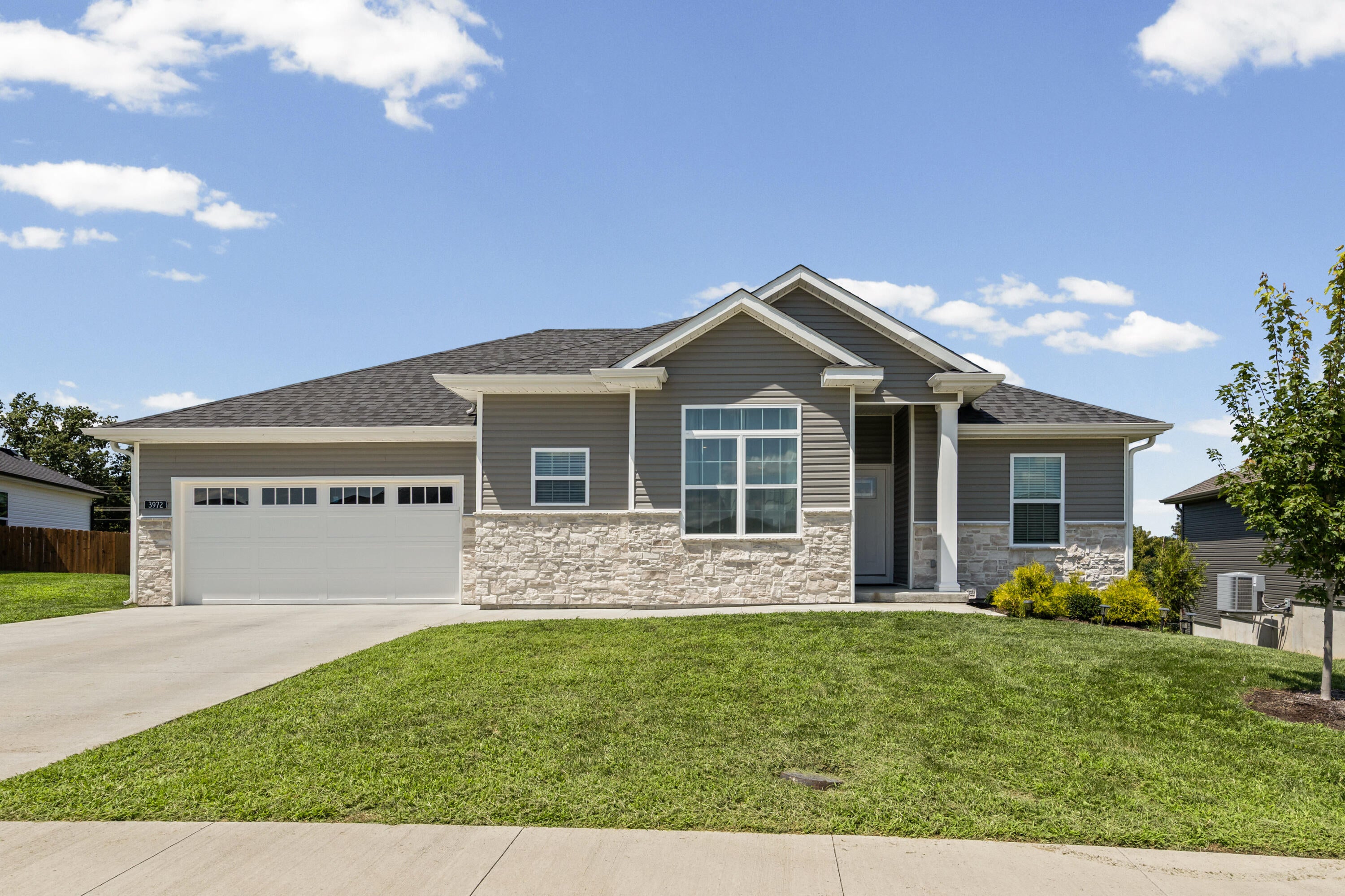 3972 Clydesdale Dr — photo