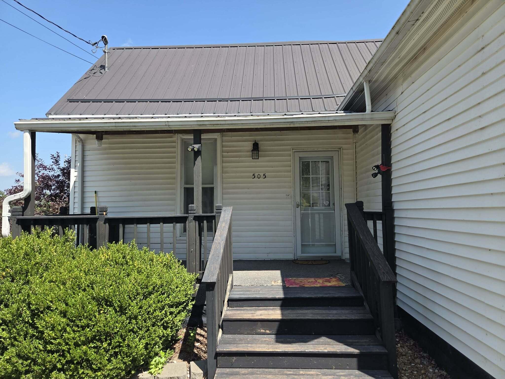 505 E Main St, Perry, MO 63462 — photo 2