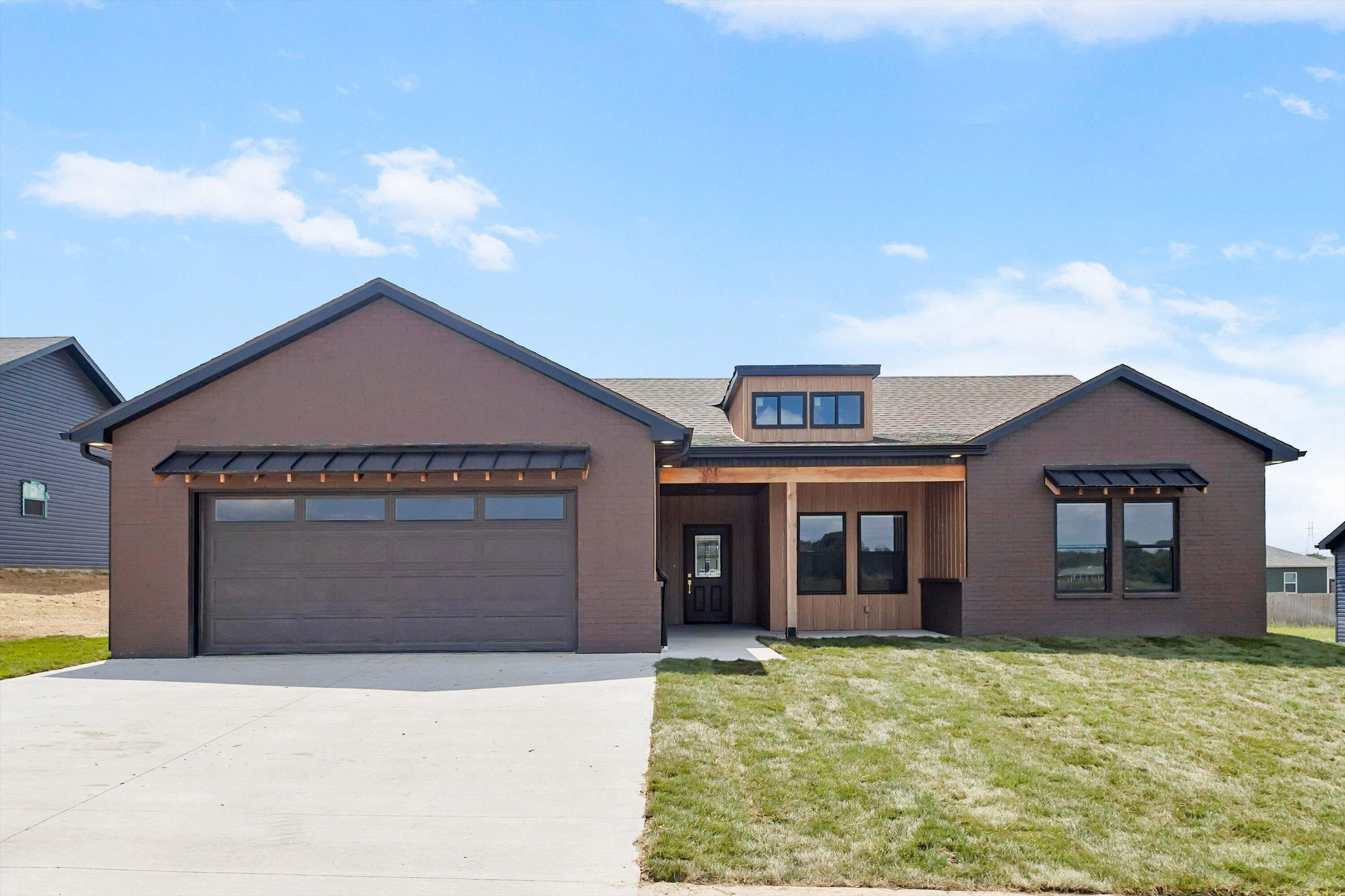 2153 Moonflower Dr — photo