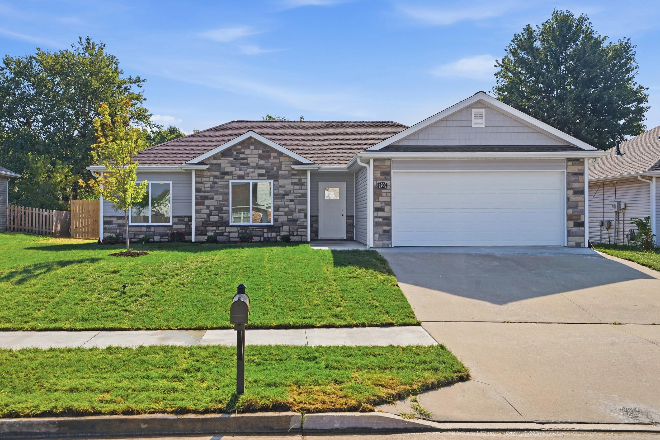 4706 Derby Ridge Dr — photo