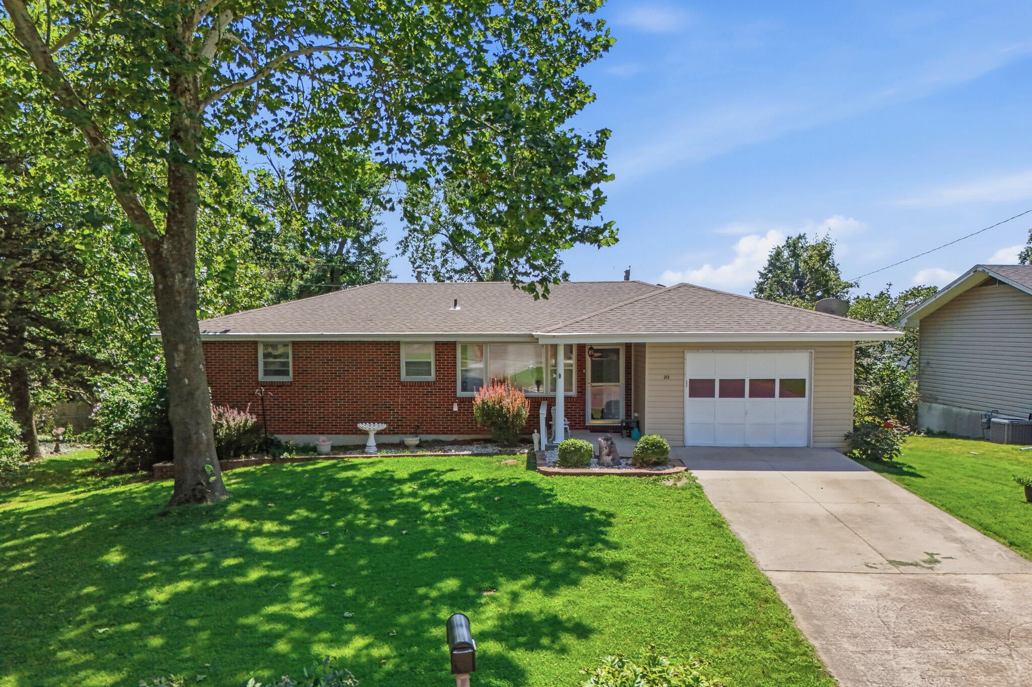 213 Sarazen Dr — photo